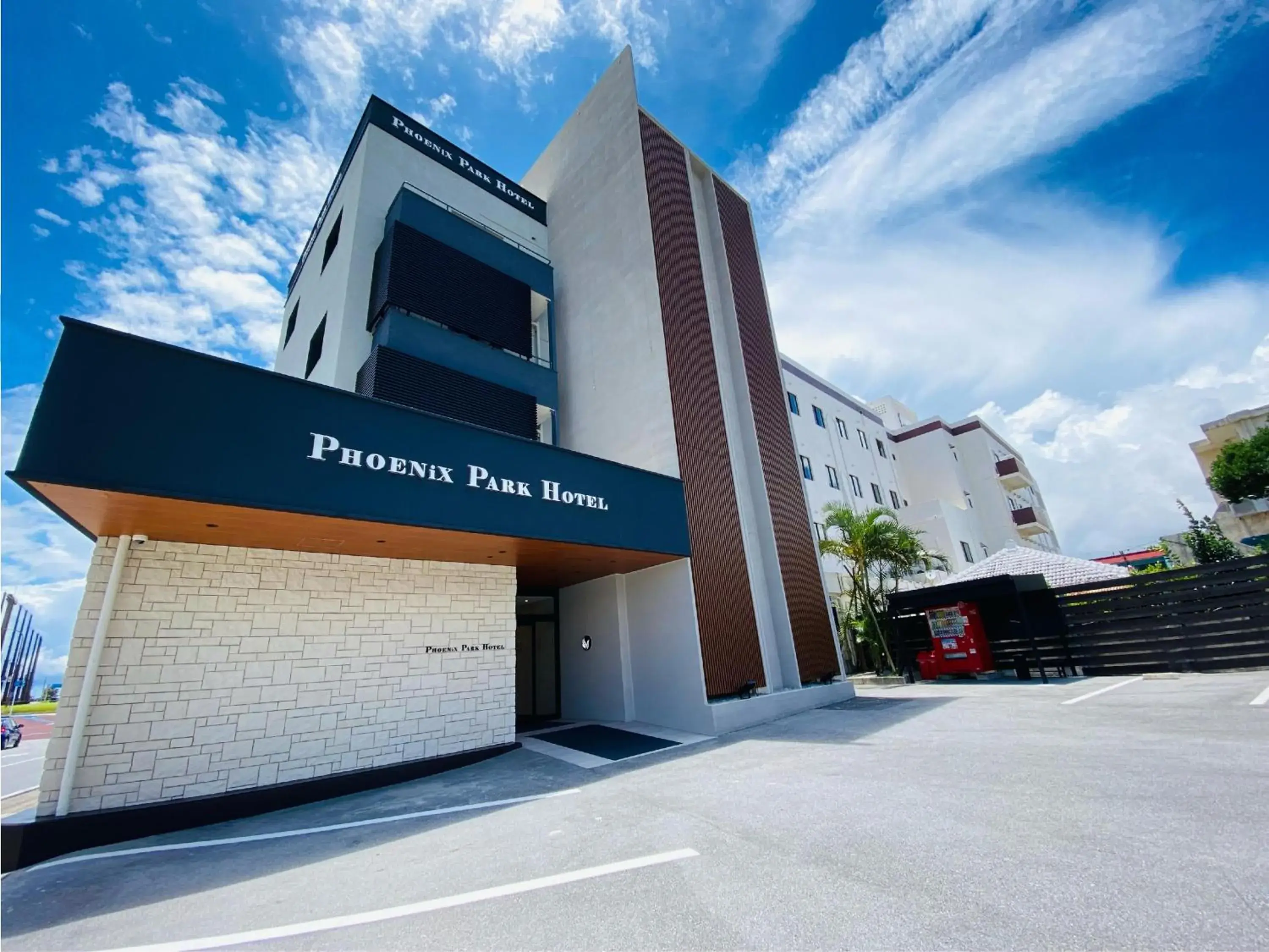 Property building in Phoenix Park Hotel Property building in Phoenix Park Hotel