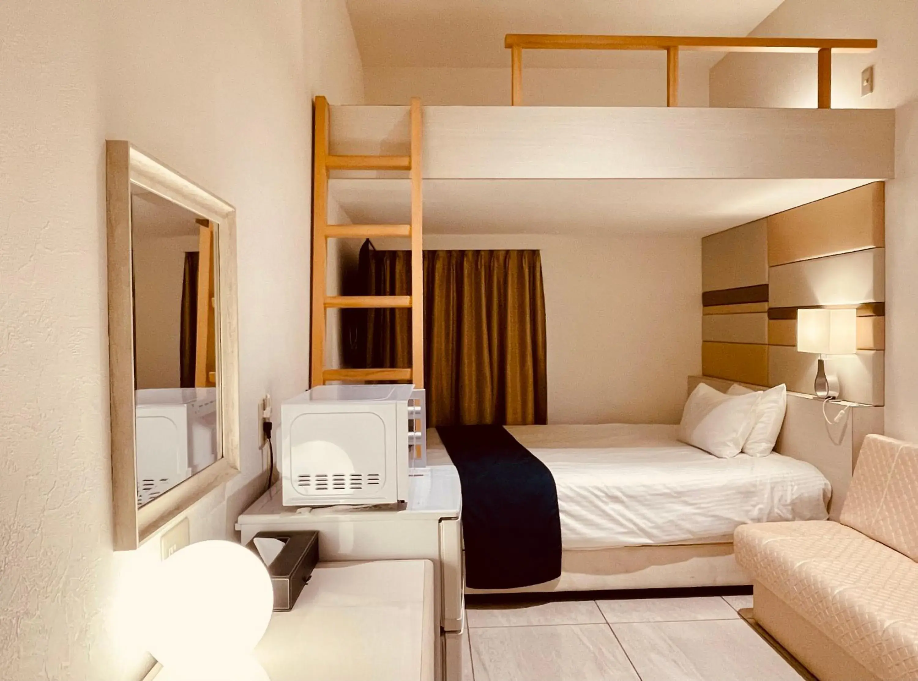 Photo of the whole room, Bed in Phoenix Park Hotel Photo of the whole room, Bed in Phoenix Park Hotel