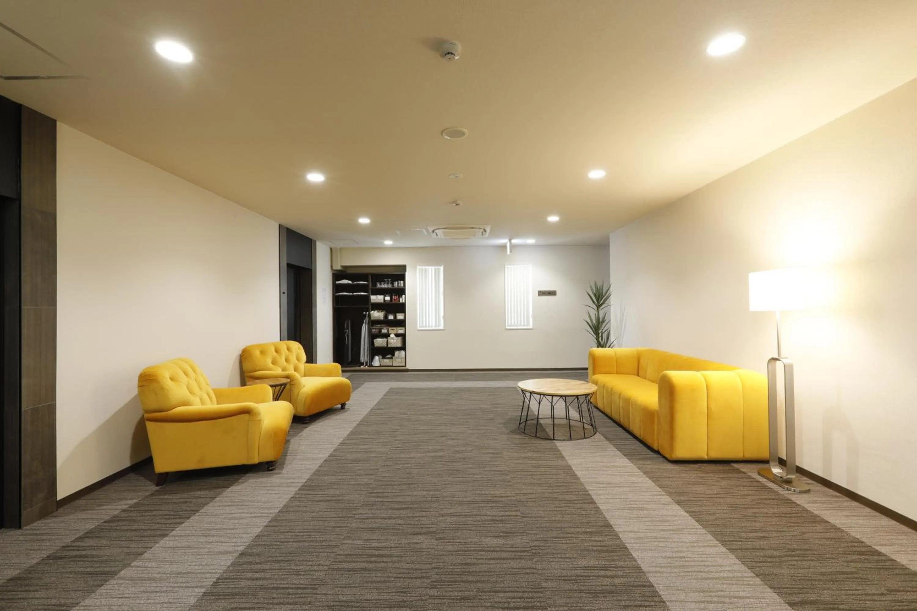 Seating area in Phoenix Park Hotel