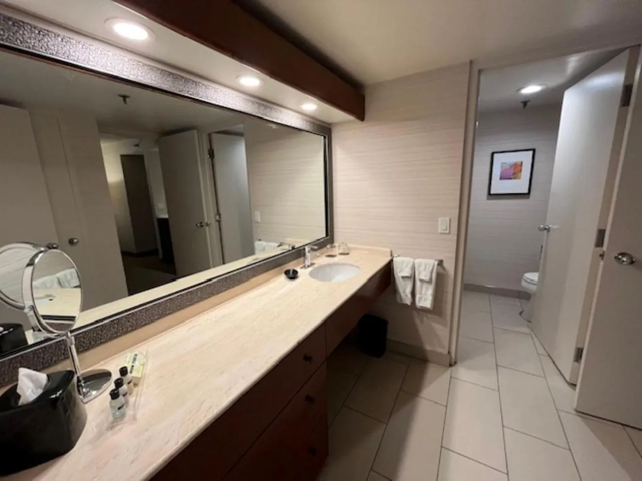 Bathroom in Cambridge Suites Toronto
