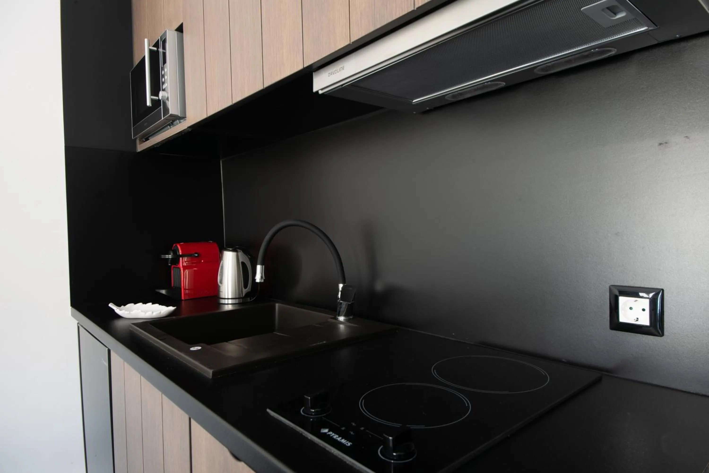 Coffee/tea facilities in Kalypso Suites Hotel - Adults Only