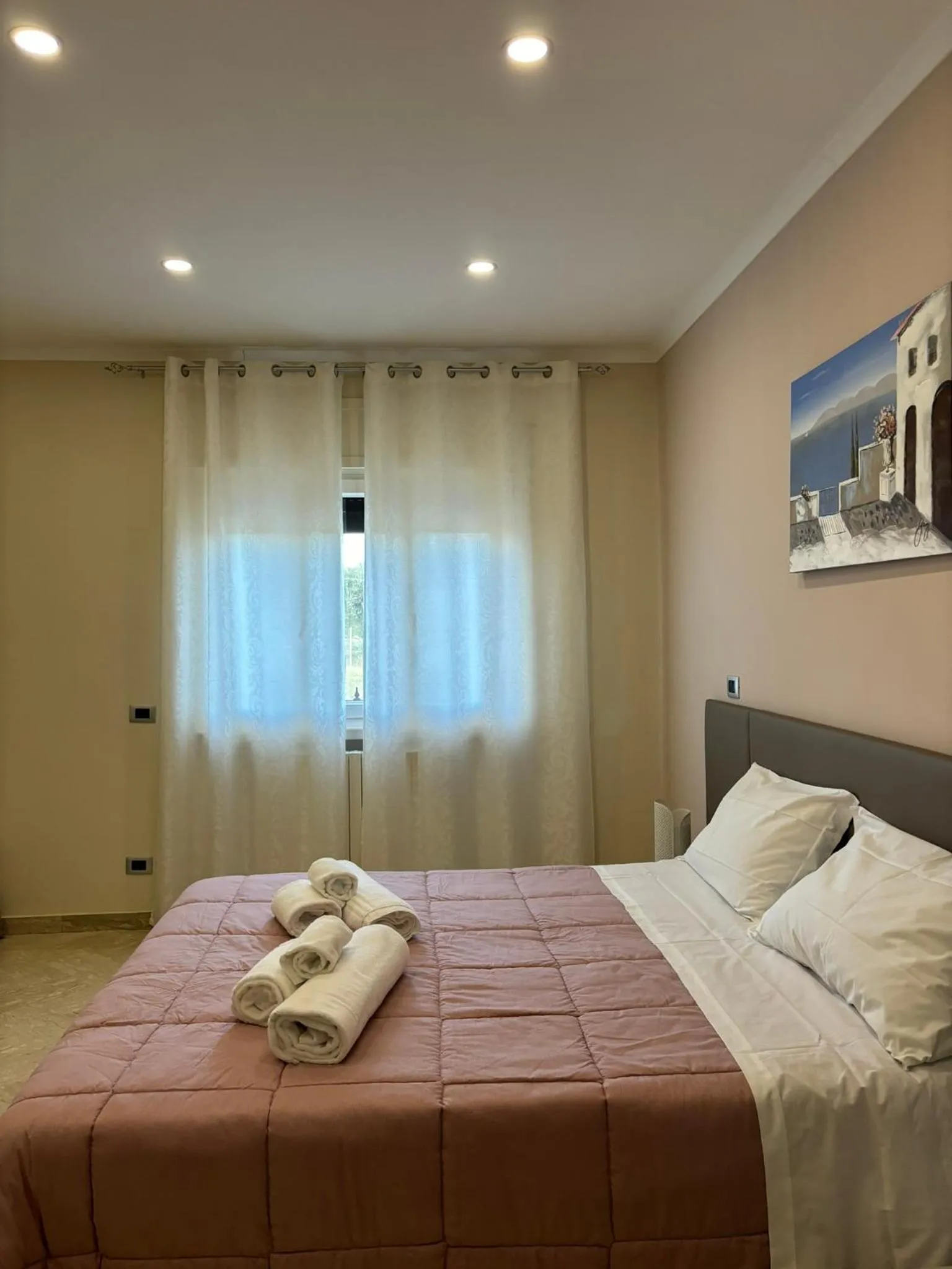 Bed in Villa Enza B&B