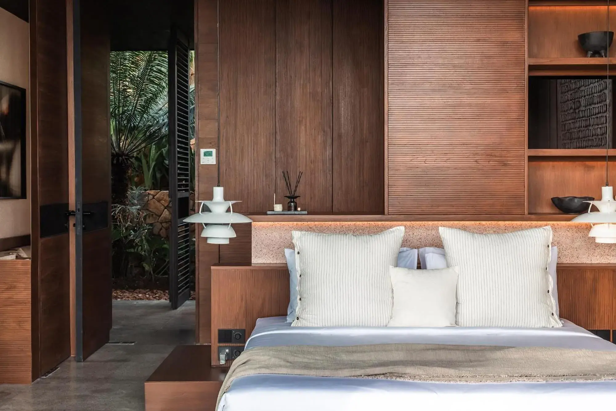 Bed in Tampah Hills Bed in Tampah Hills