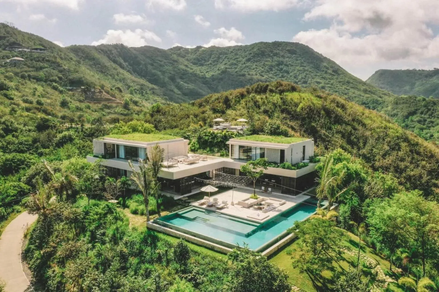 Bird's eye view in Tampah Hills