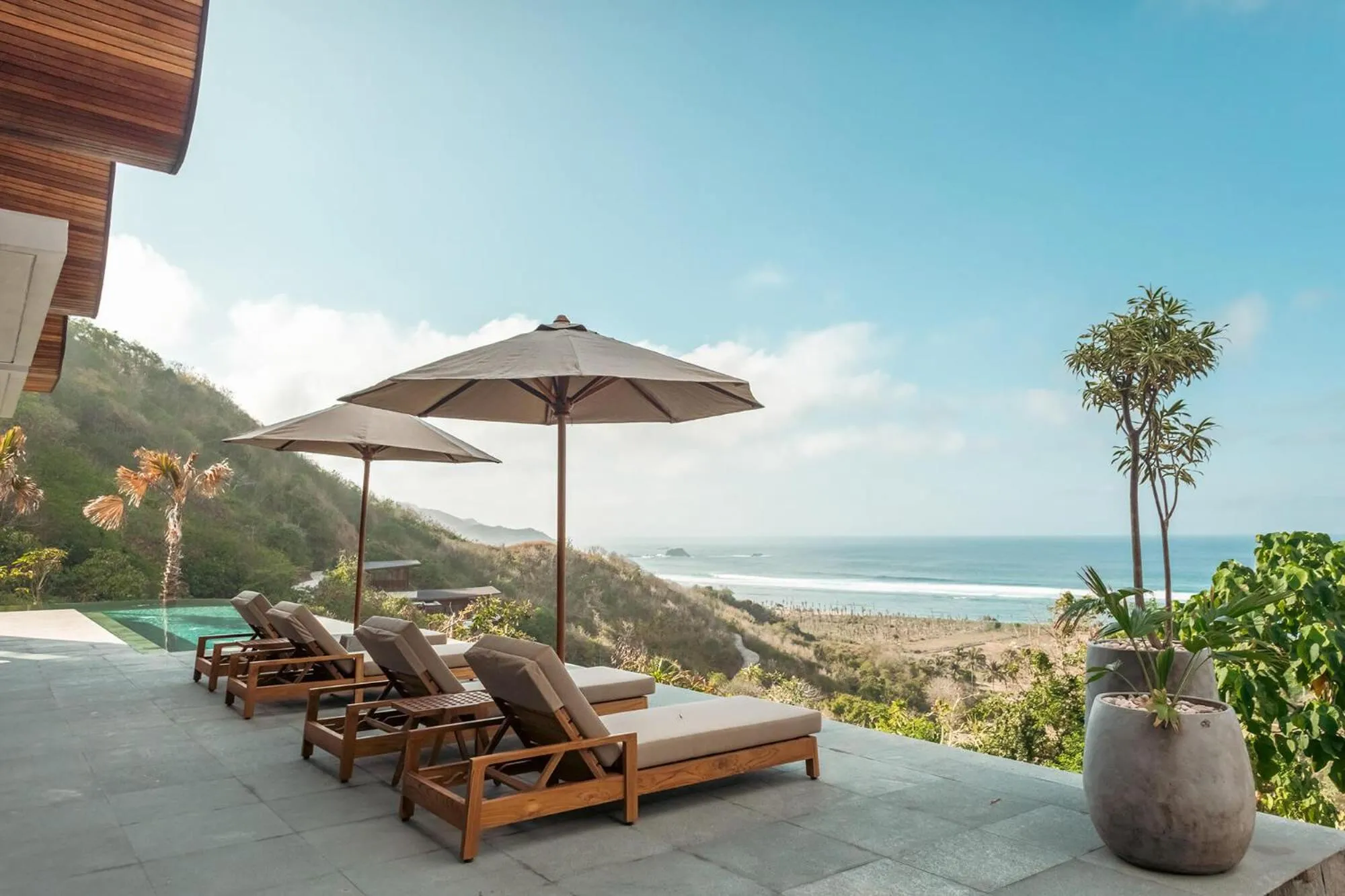 Swimming pool in Tampah Hills