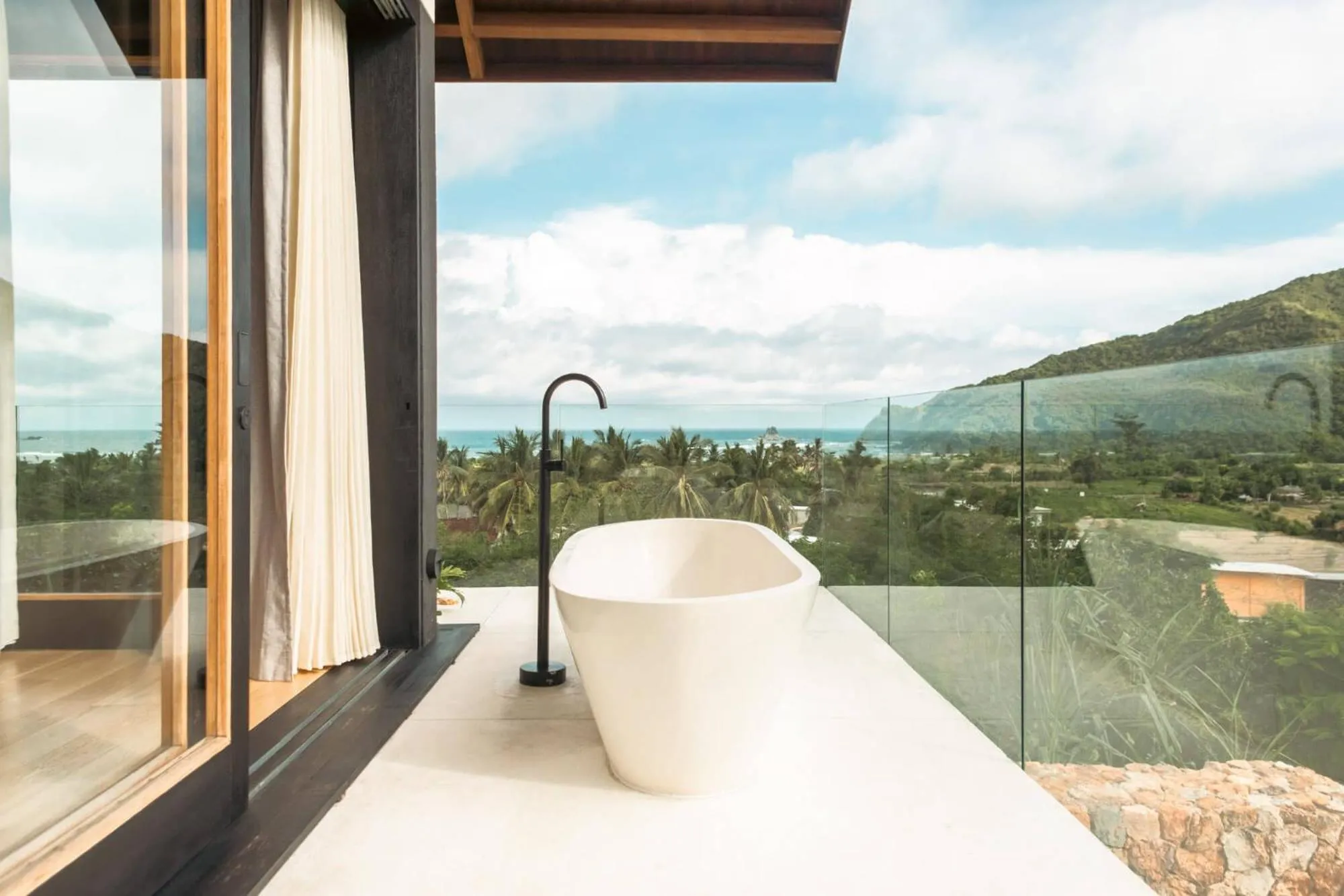 Bath in Tampah Hills