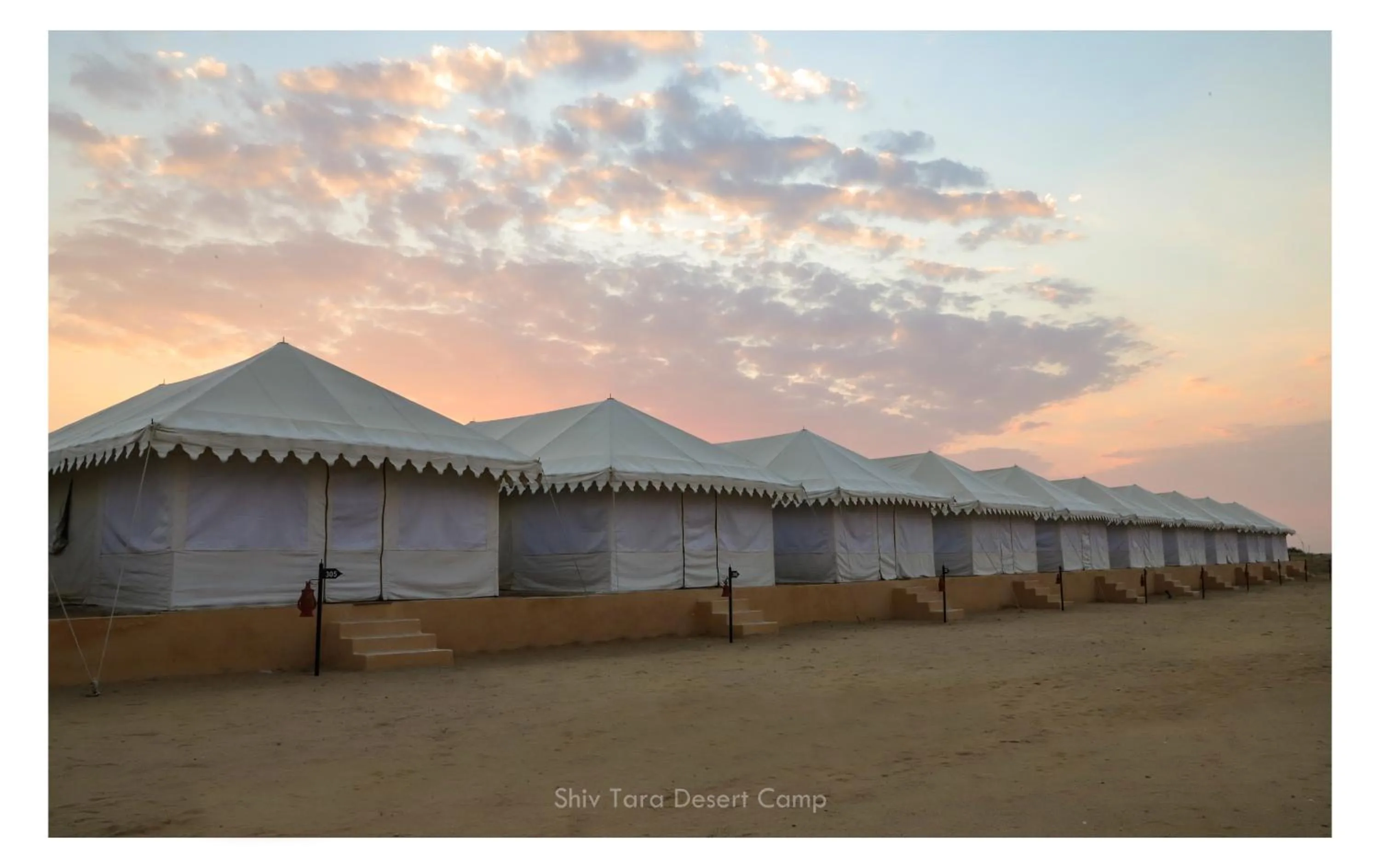 Sunset in Shiv Tara Desert Camp