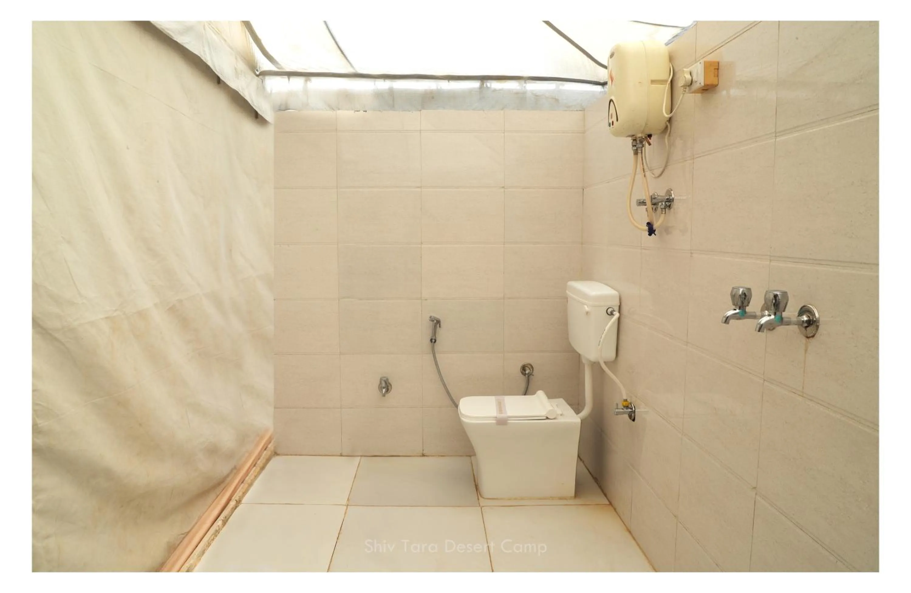 Bathroom in Shiv Tara Desert Camp