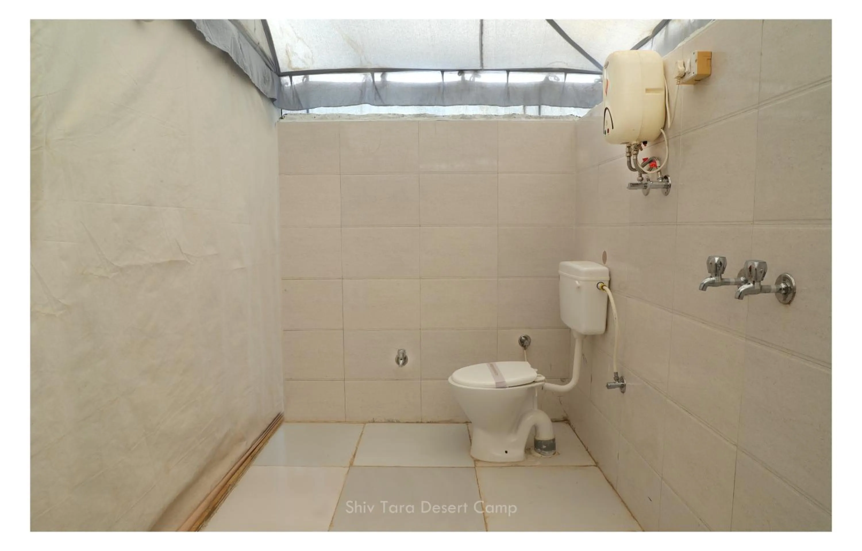 Bathroom in Shiv Tara Desert Camp