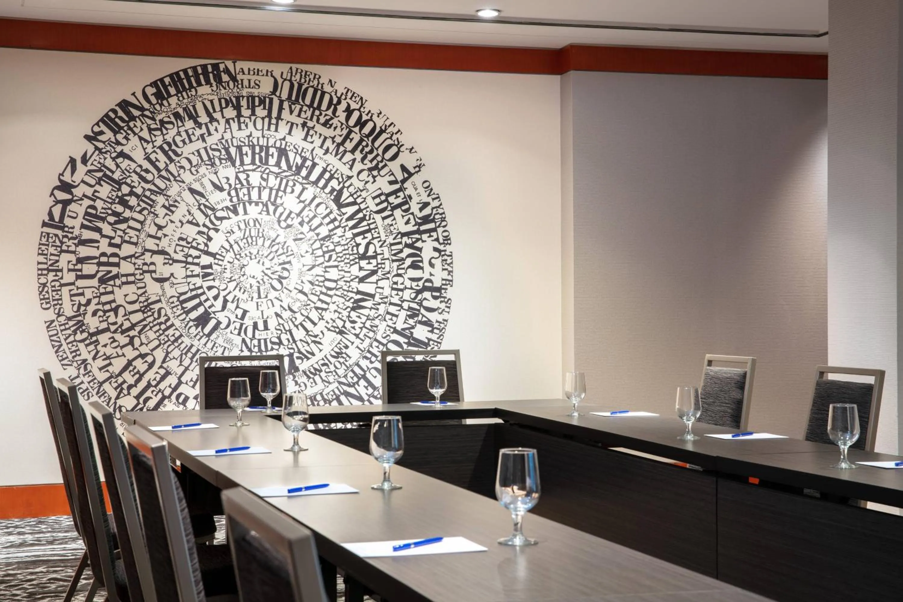Meeting/conference room in Delta Hotels by Marriott Vancouver Downtown Suites