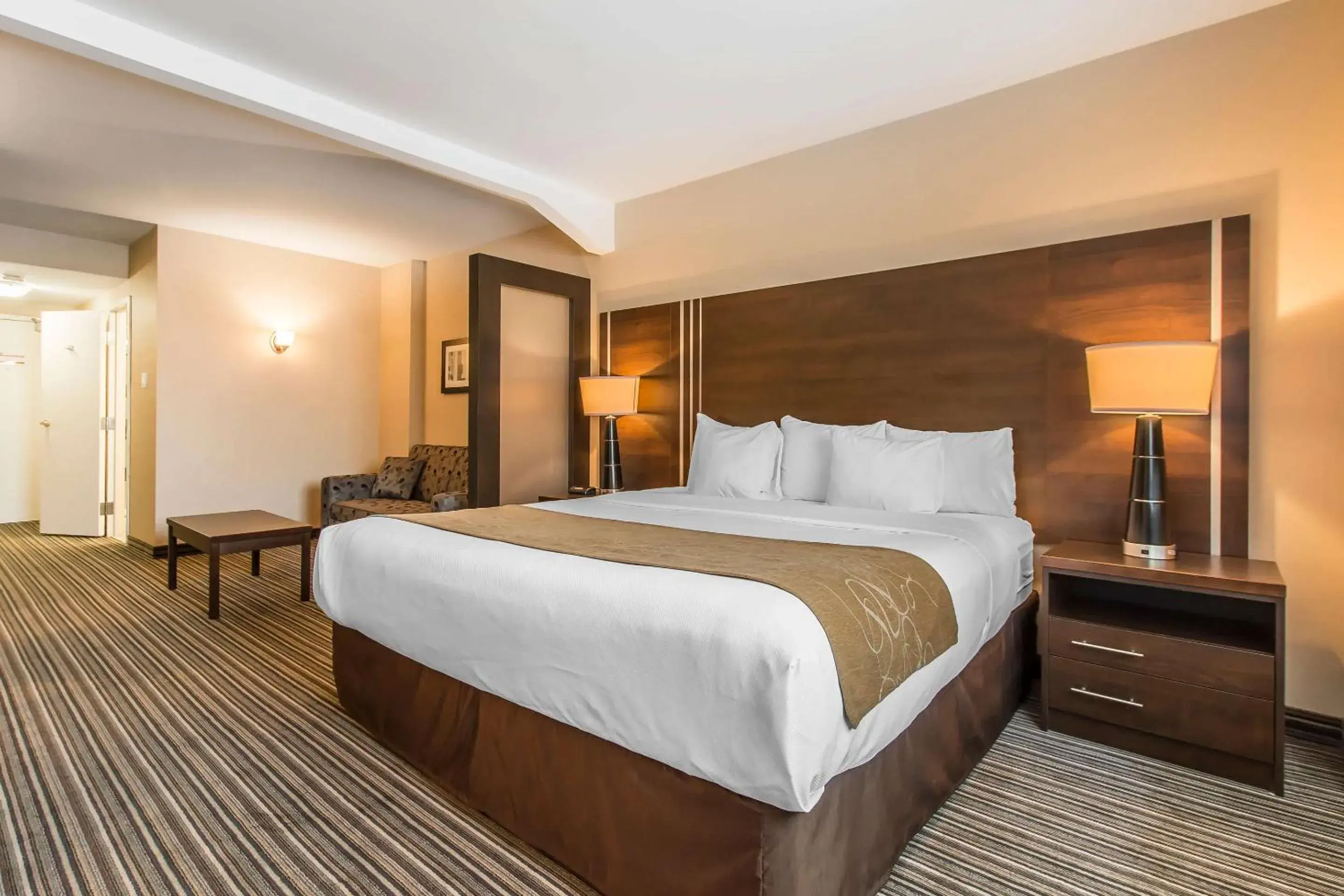 Bedroom, Bed in Comfort Suites Downtown Bedroom, Bed in Comfort Suites Downtown