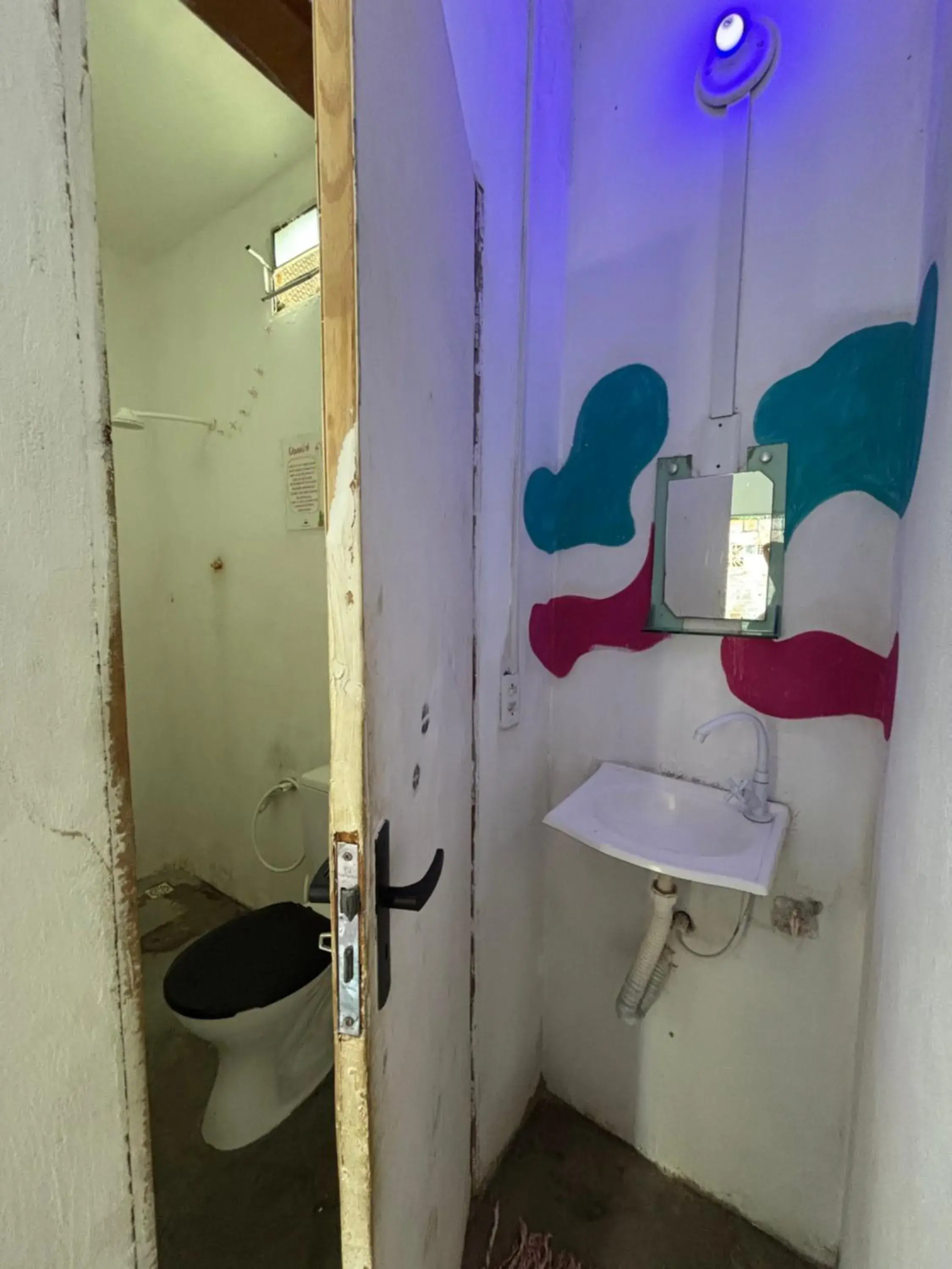 Double Room in Hostel Flor da Vida Double Room in Hostel Flor da Vida