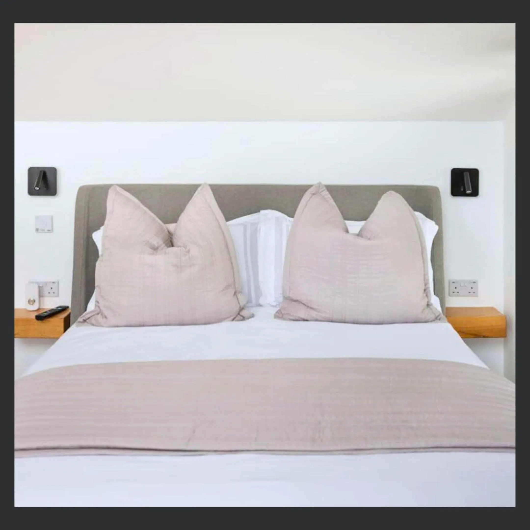 Bed in Uno St Ives - Boutique Luxury Accommodation