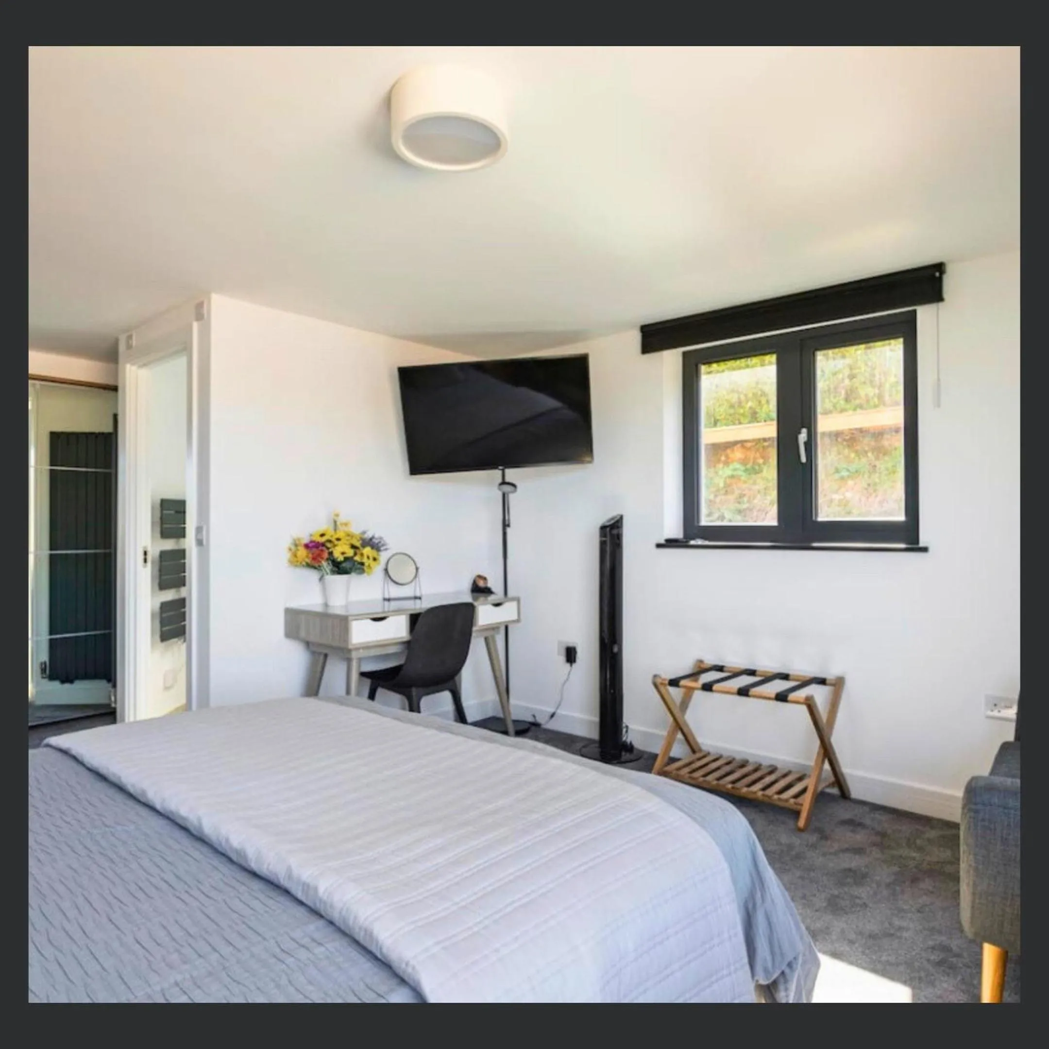 Bedroom, Bed in Uno St Ives - Boutique Luxury Accommodation