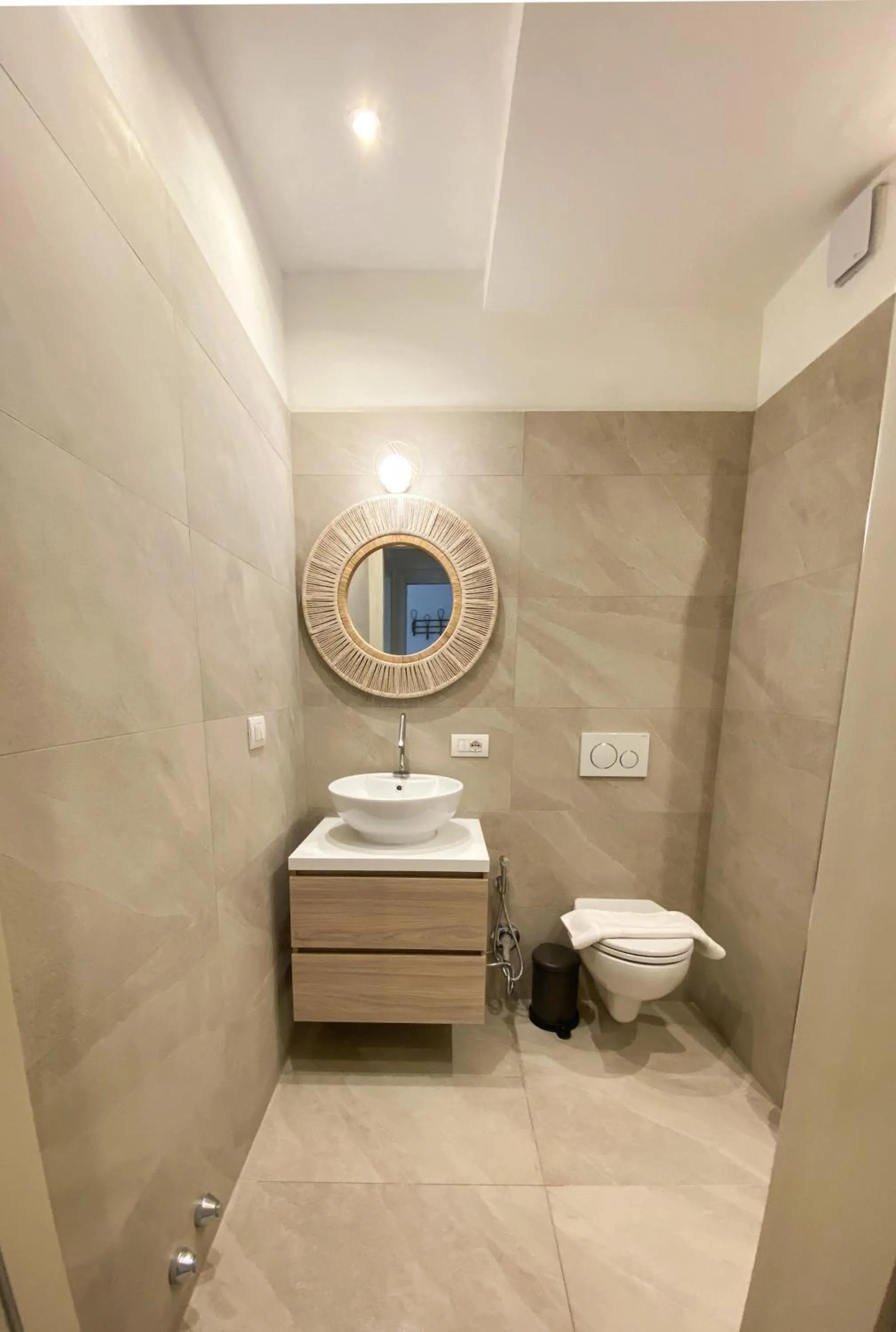 Bathroom in GIALLOMANGO Apt in Lucca