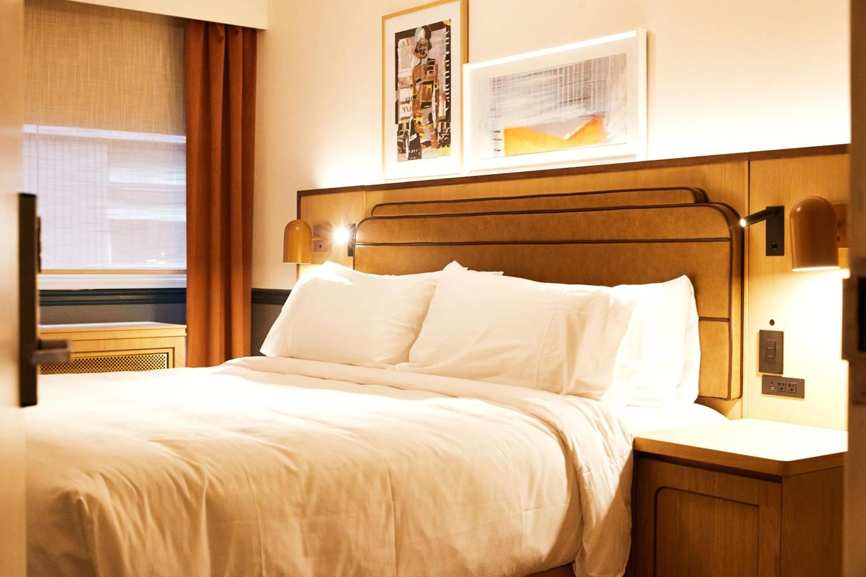 Bed in Strathcona Hotel