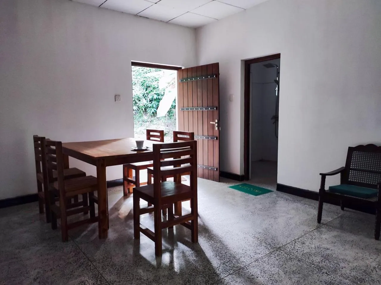 Dining area in Schatzi's Hideaway