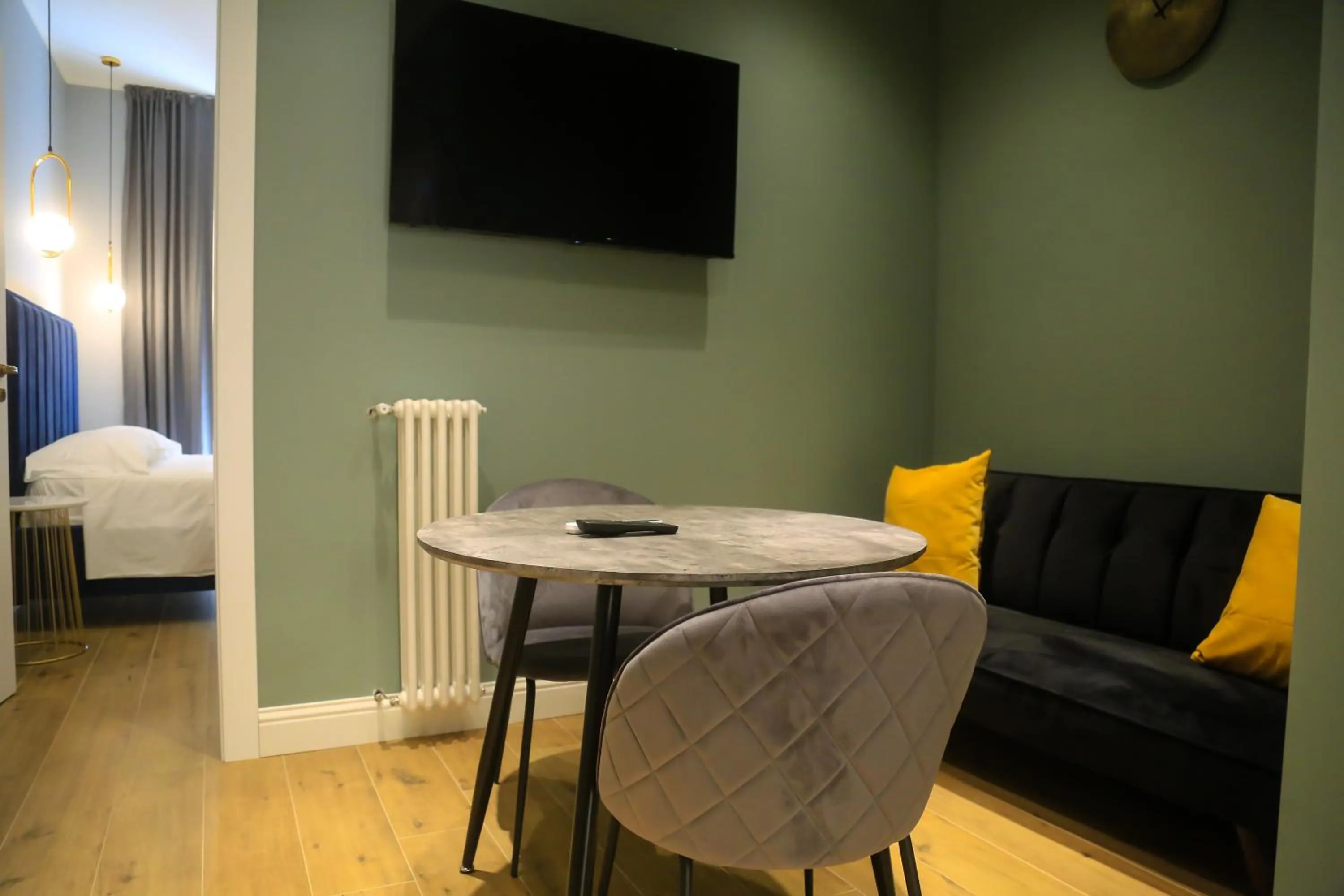 TV and multimedia, Bed in Krysos Luxury Rooms