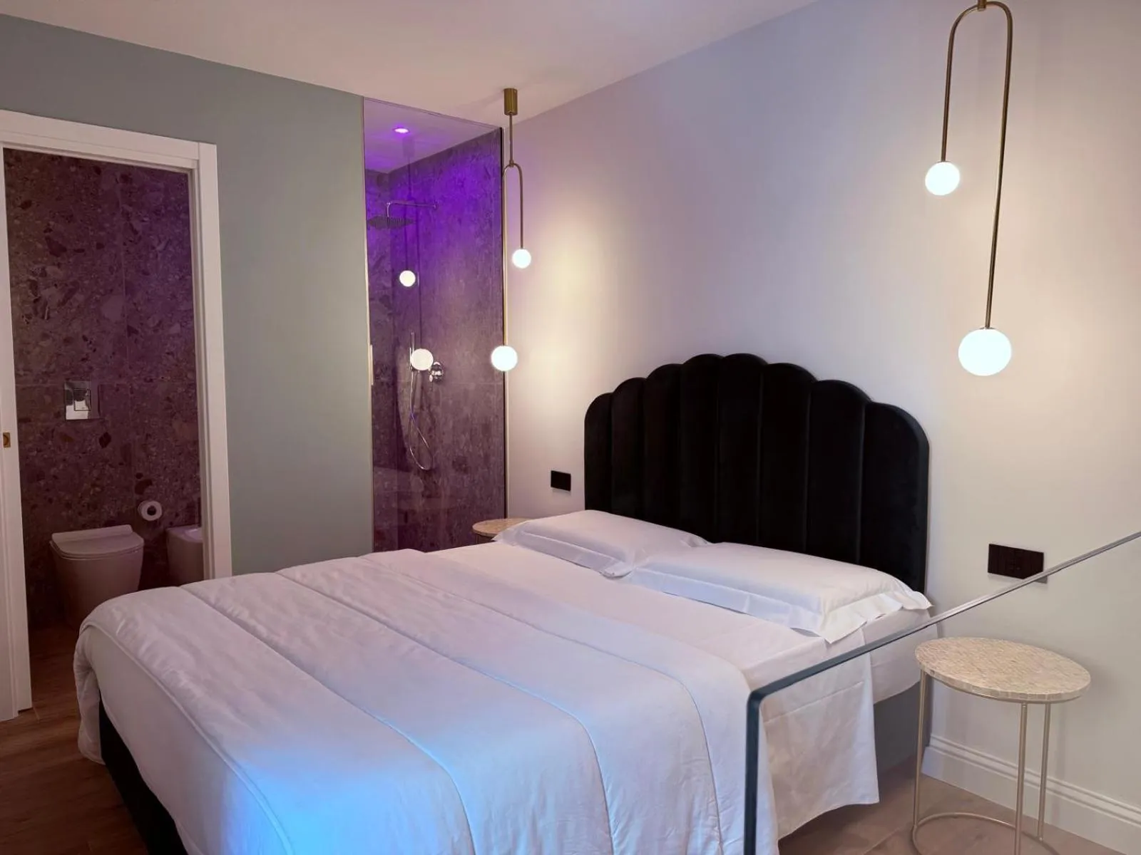 Toilet, Bed in Krysos Luxury Rooms