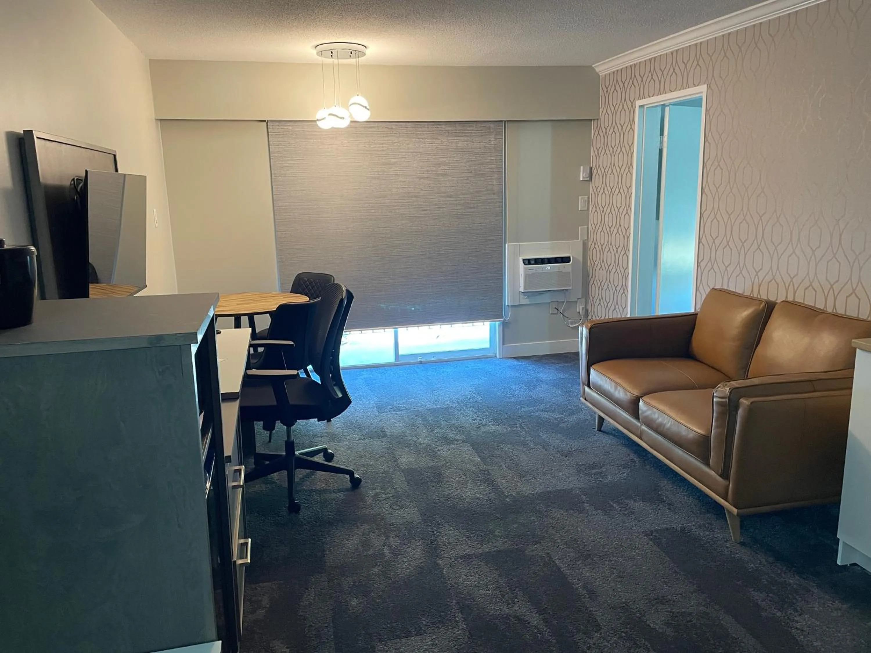 Living room in The Vic, an Ascend Collection Hotel