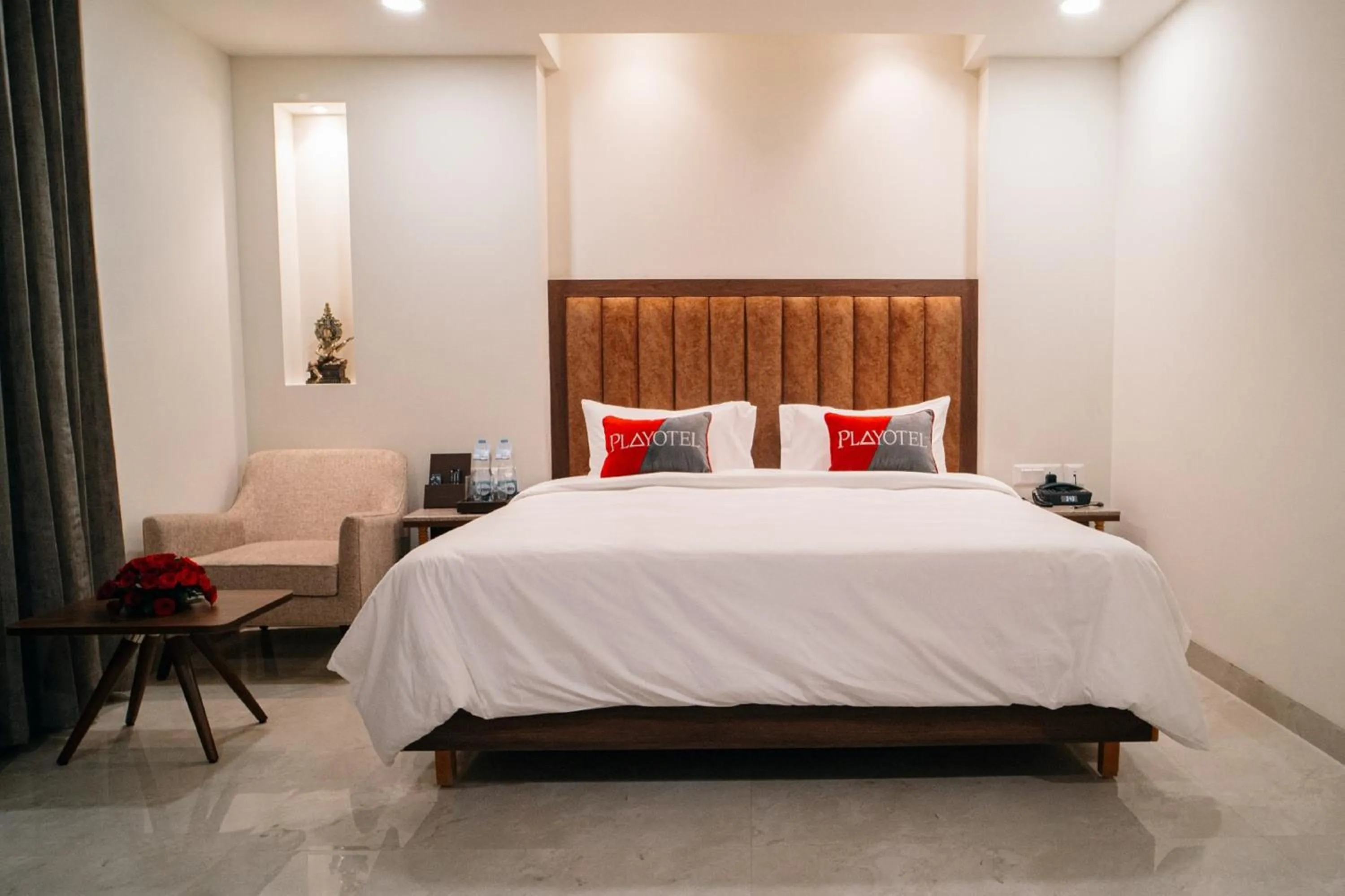 Bedroom, Bed in Playotel Premier Guna