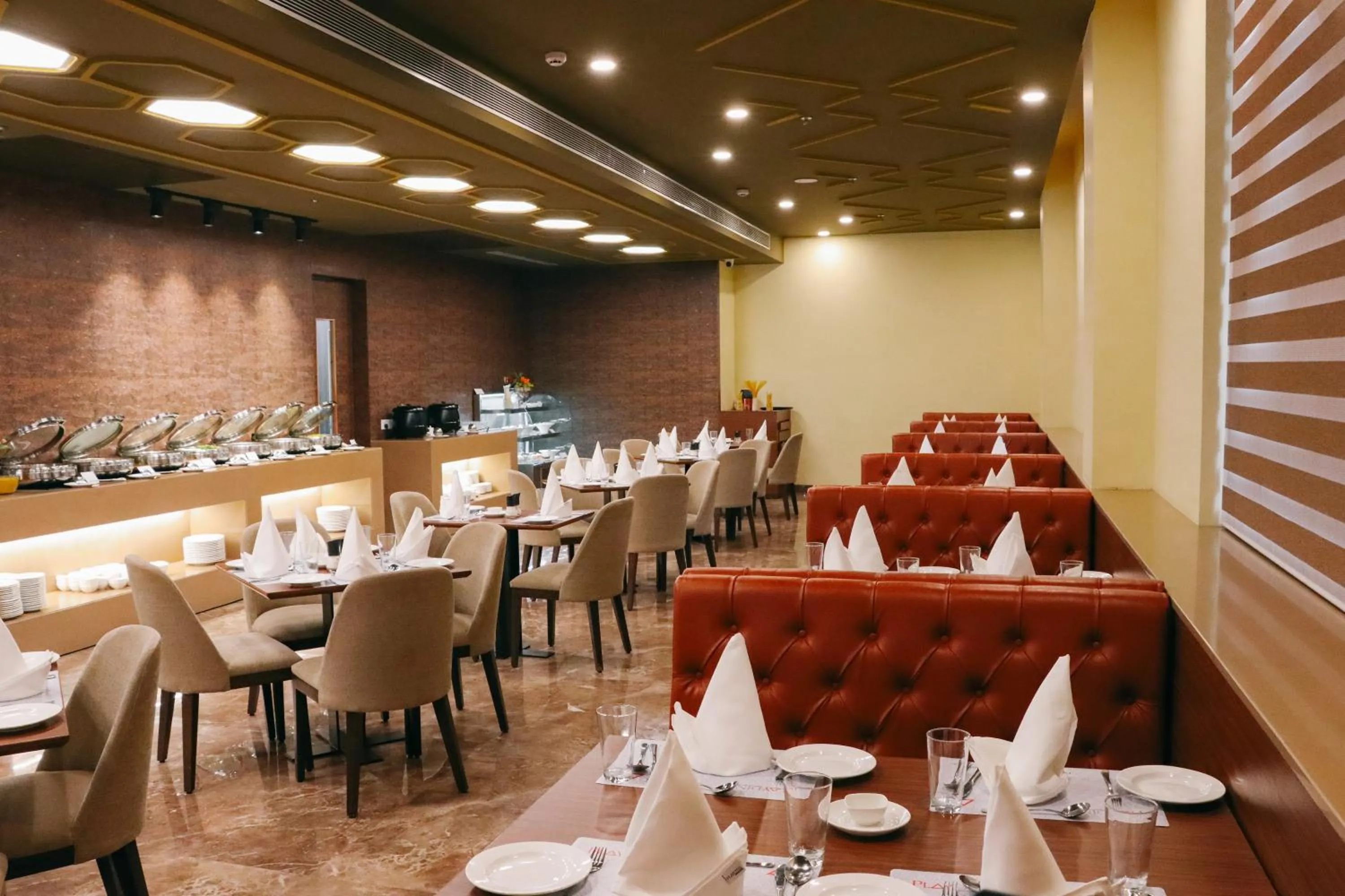 Restaurant/places to eat in Playotel Premier Guna