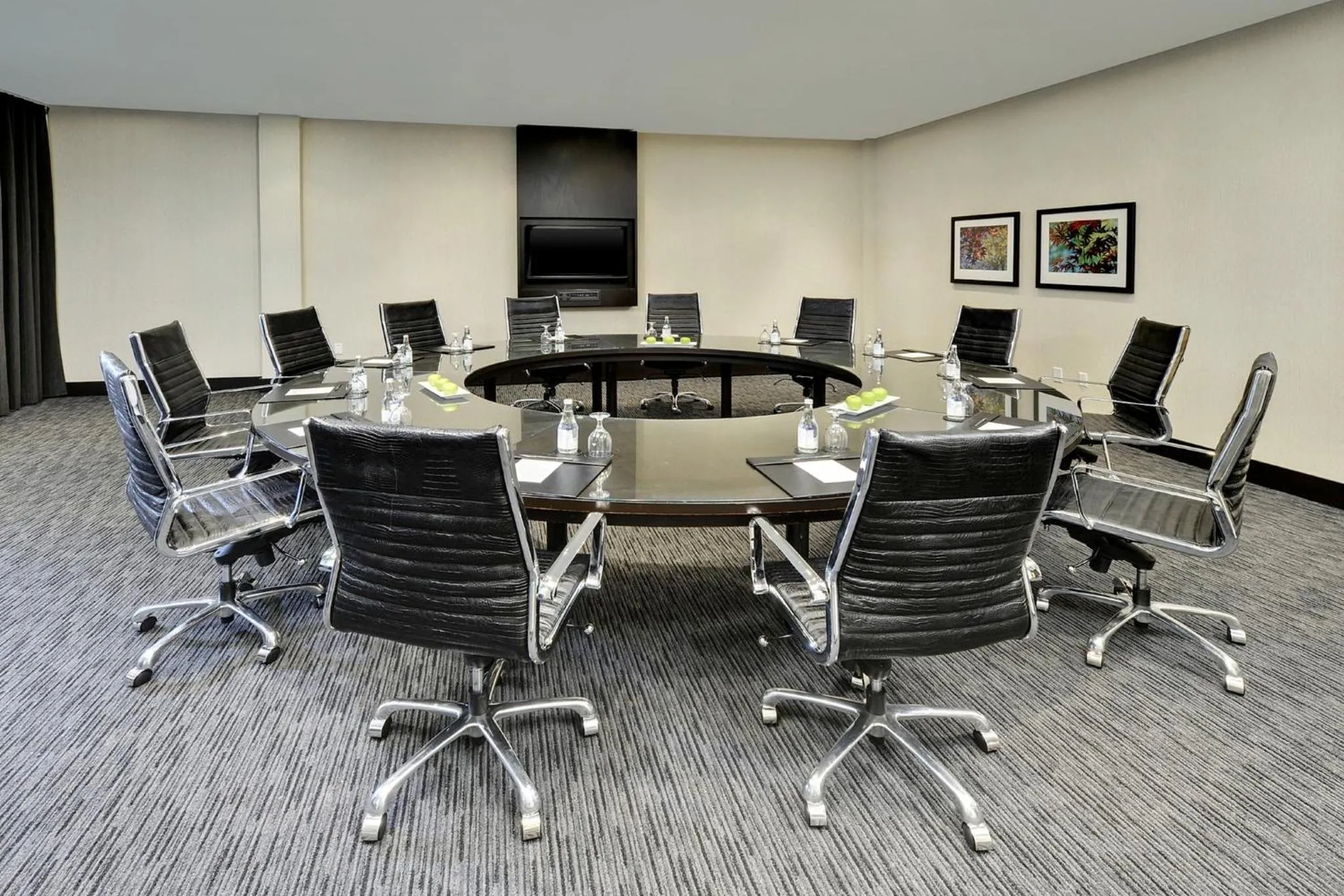 Meeting/conference room in Crowne Plaza Toronto - North York by IHG