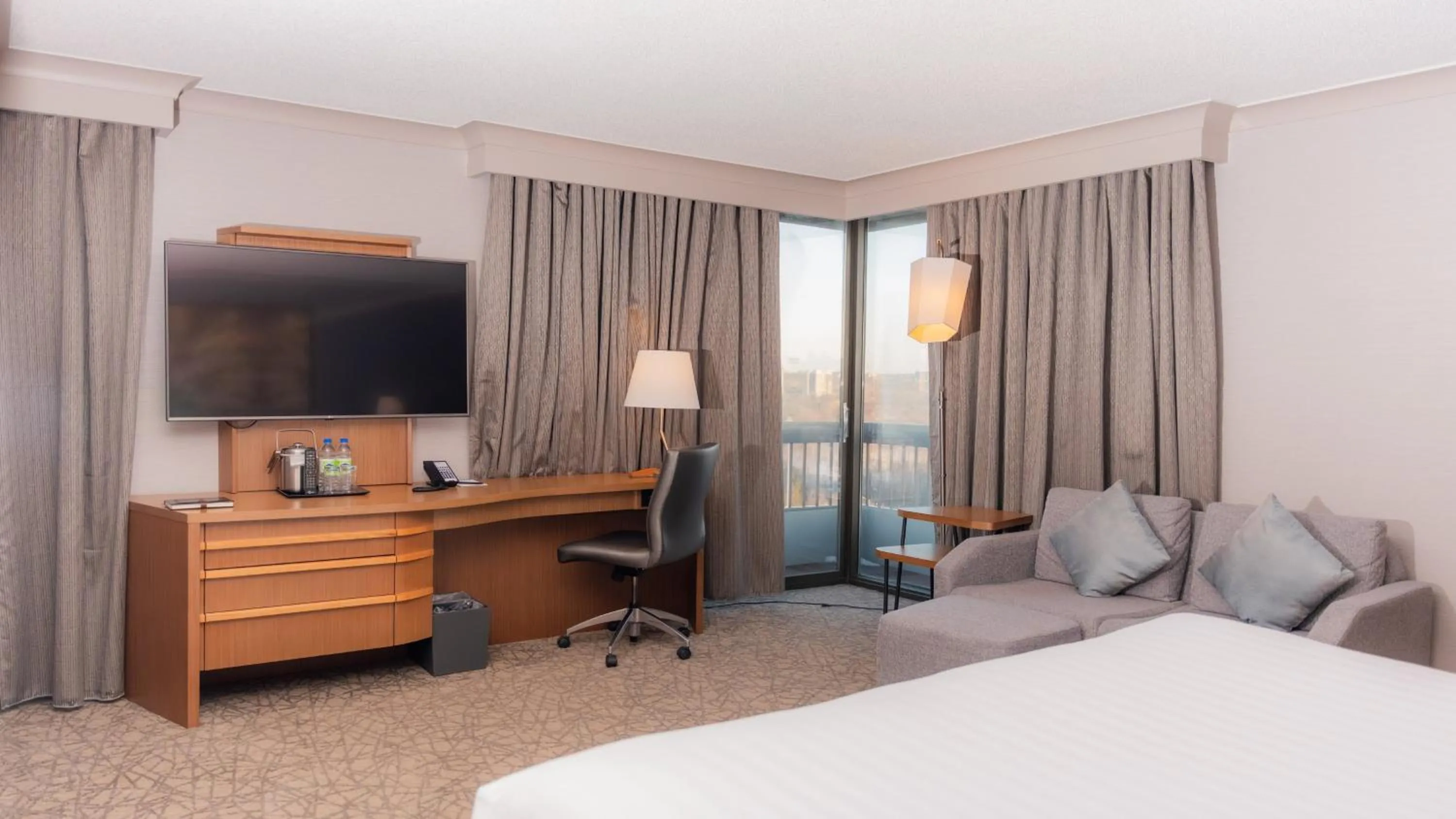Photo of the whole room, Bed in Crowne Plaza Toronto - North York by IHG