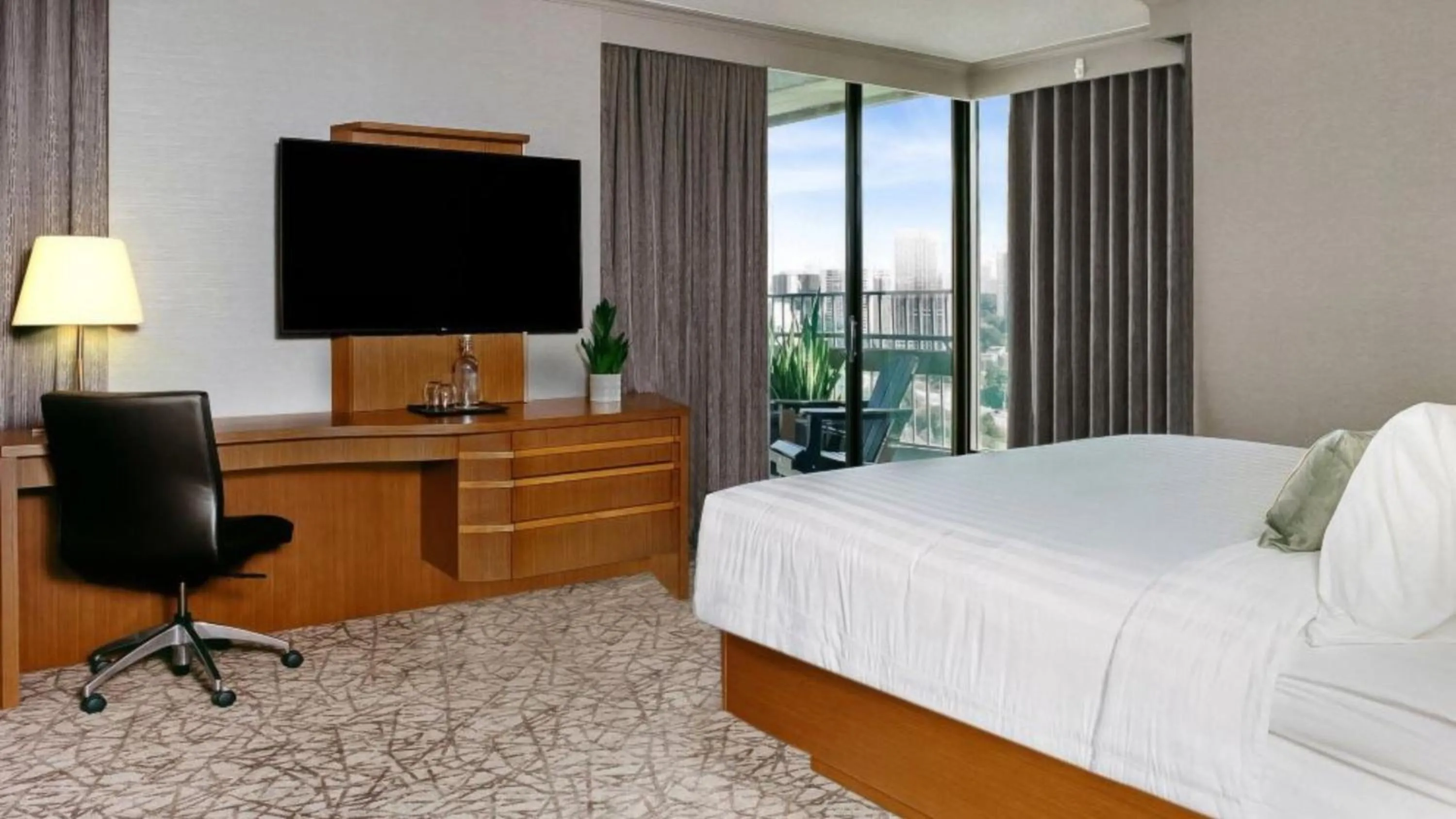 Photo of the whole room, Bed in Crowne Plaza Toronto - North York by IHG
