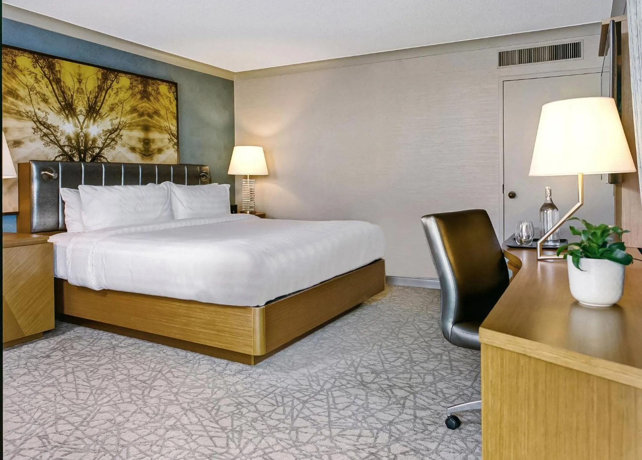 Photo of the whole room, Bed in Crowne Plaza Toronto - North York by IHG