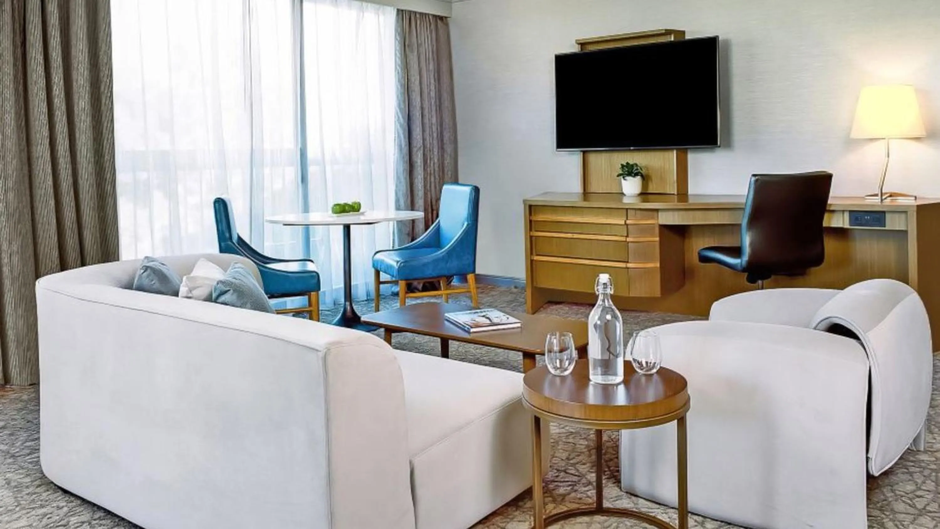 Photo of the whole room in Crowne Plaza Toronto - North York by IHG
