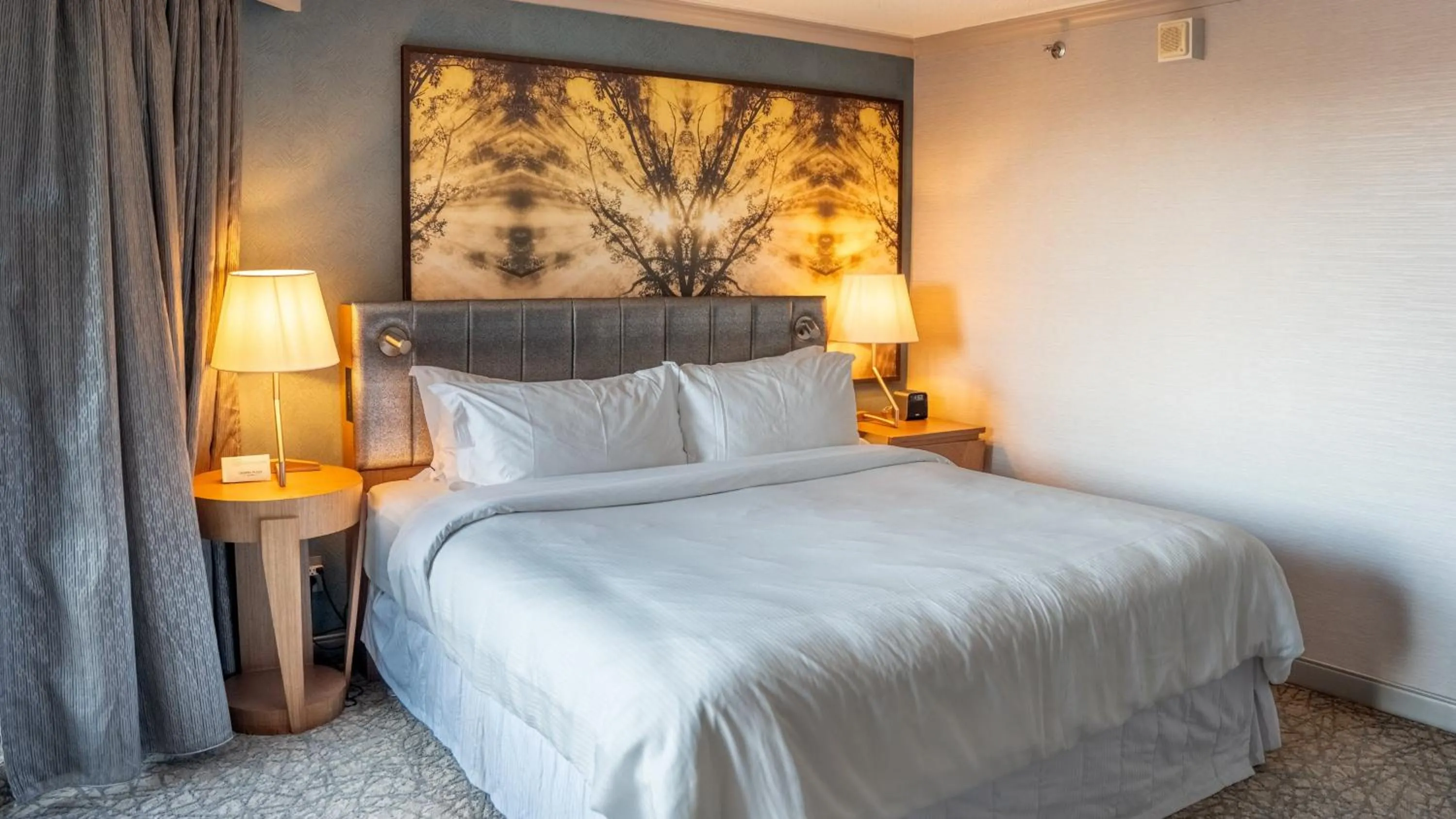Photo of the whole room, Bed in Crowne Plaza Toronto - North York by IHG