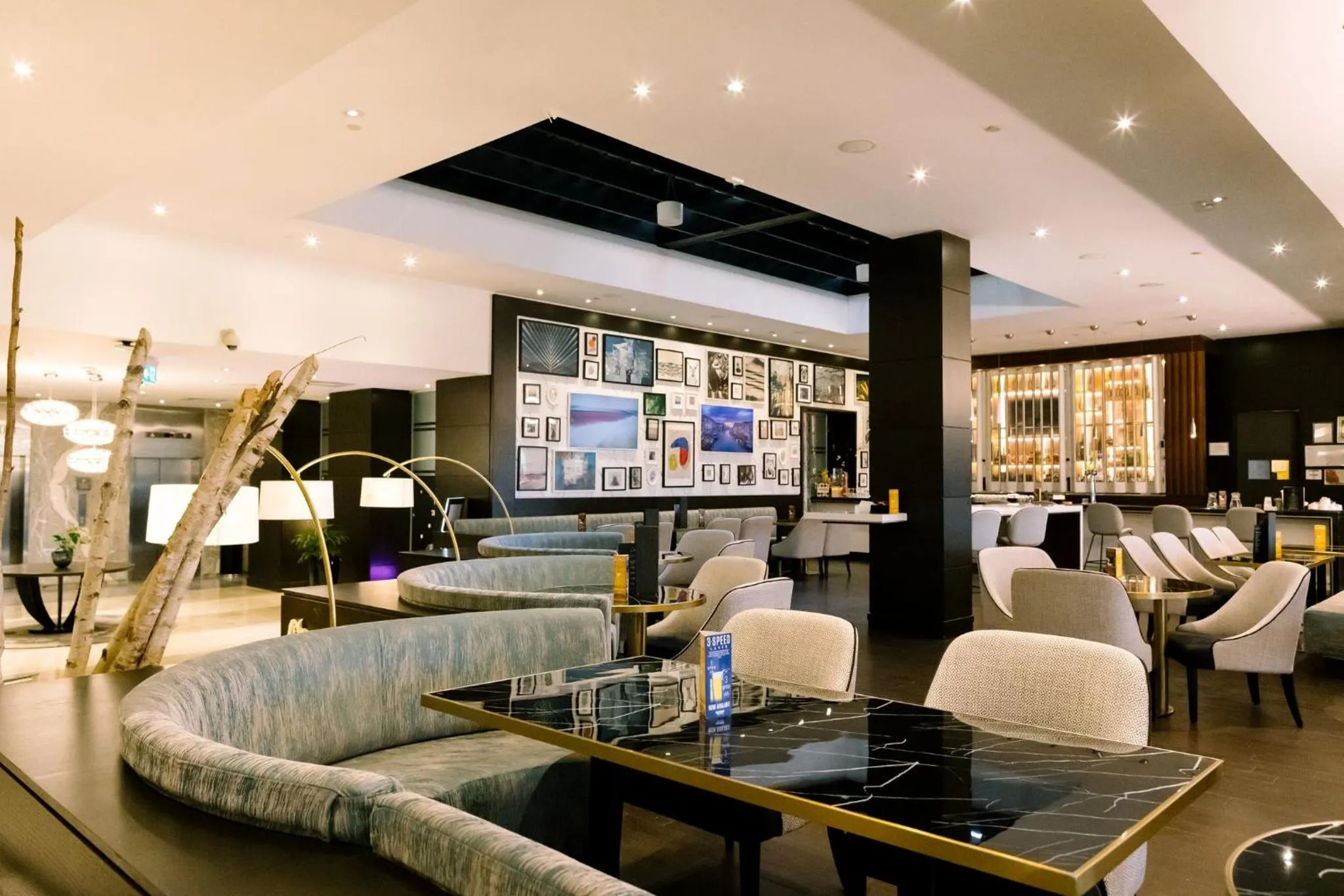 Restaurant/places to eat in Crowne Plaza Toronto - North York by IHG