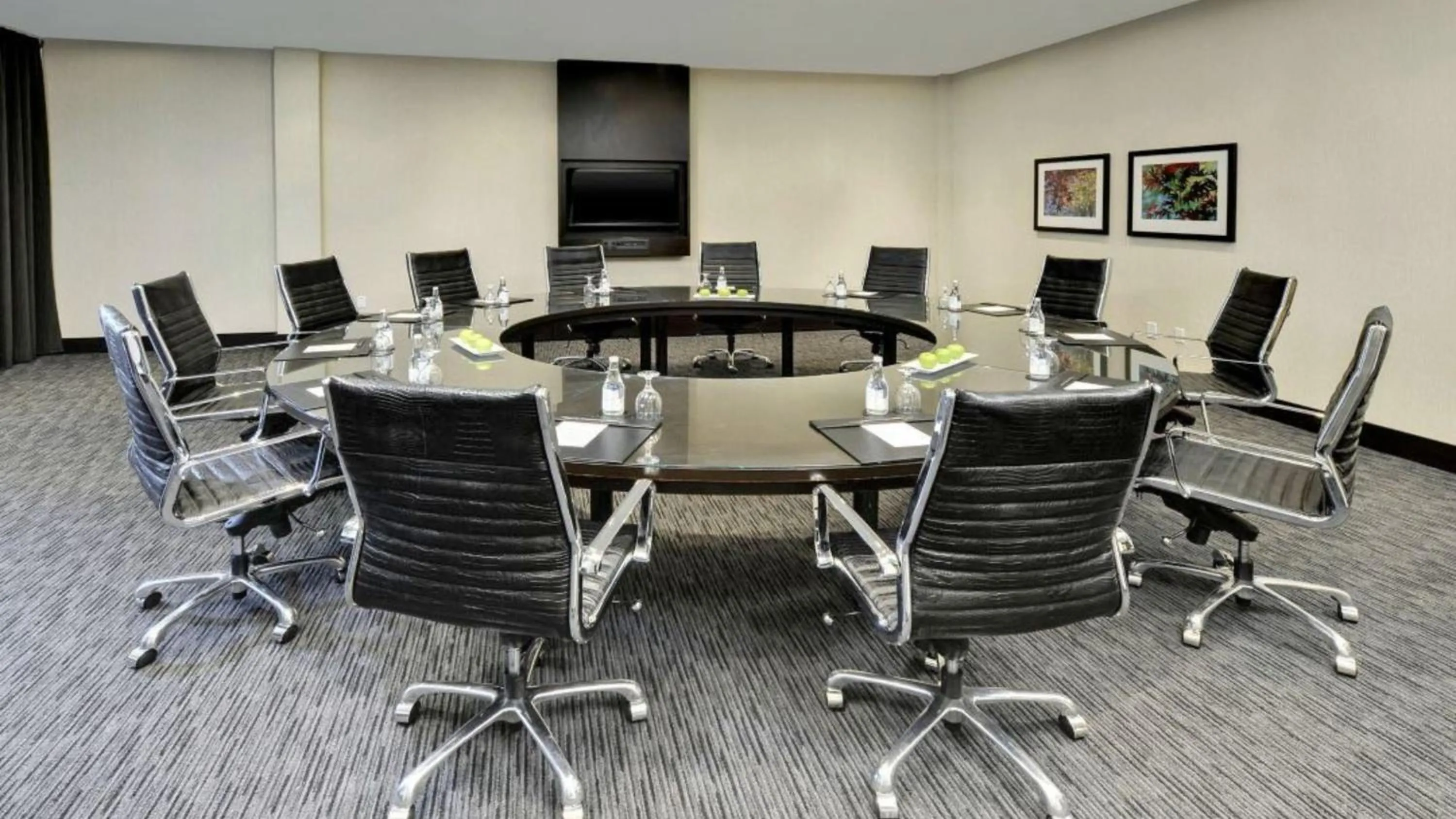 Meeting/conference room in Crowne Plaza Toronto - North York by IHG