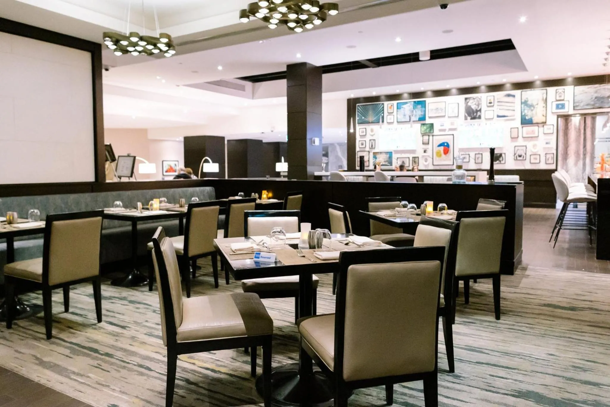 Restaurant/places to eat in Crowne Plaza Toronto - North York by IHG
