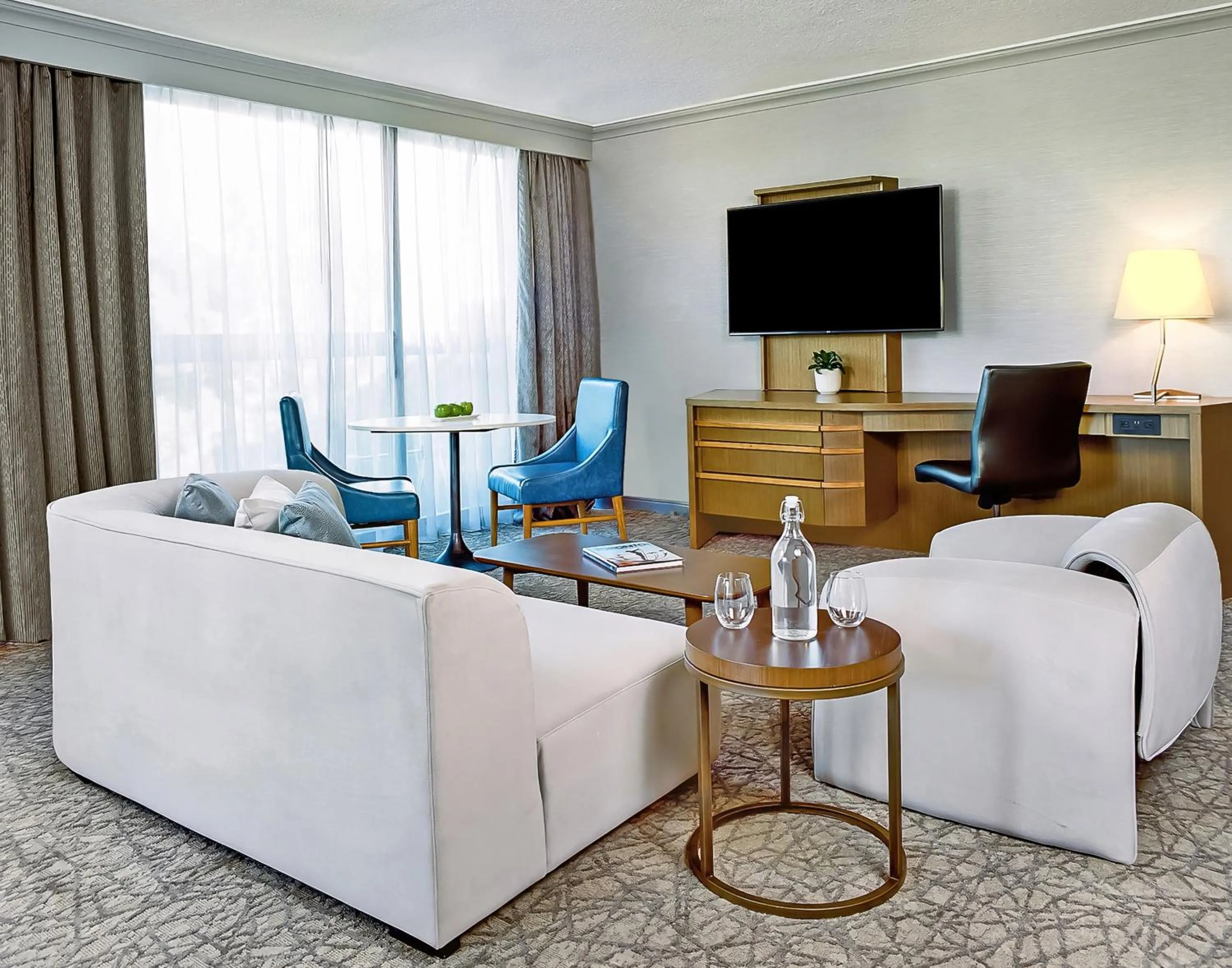 Photo of the whole room in Crowne Plaza Toronto - North York by IHG