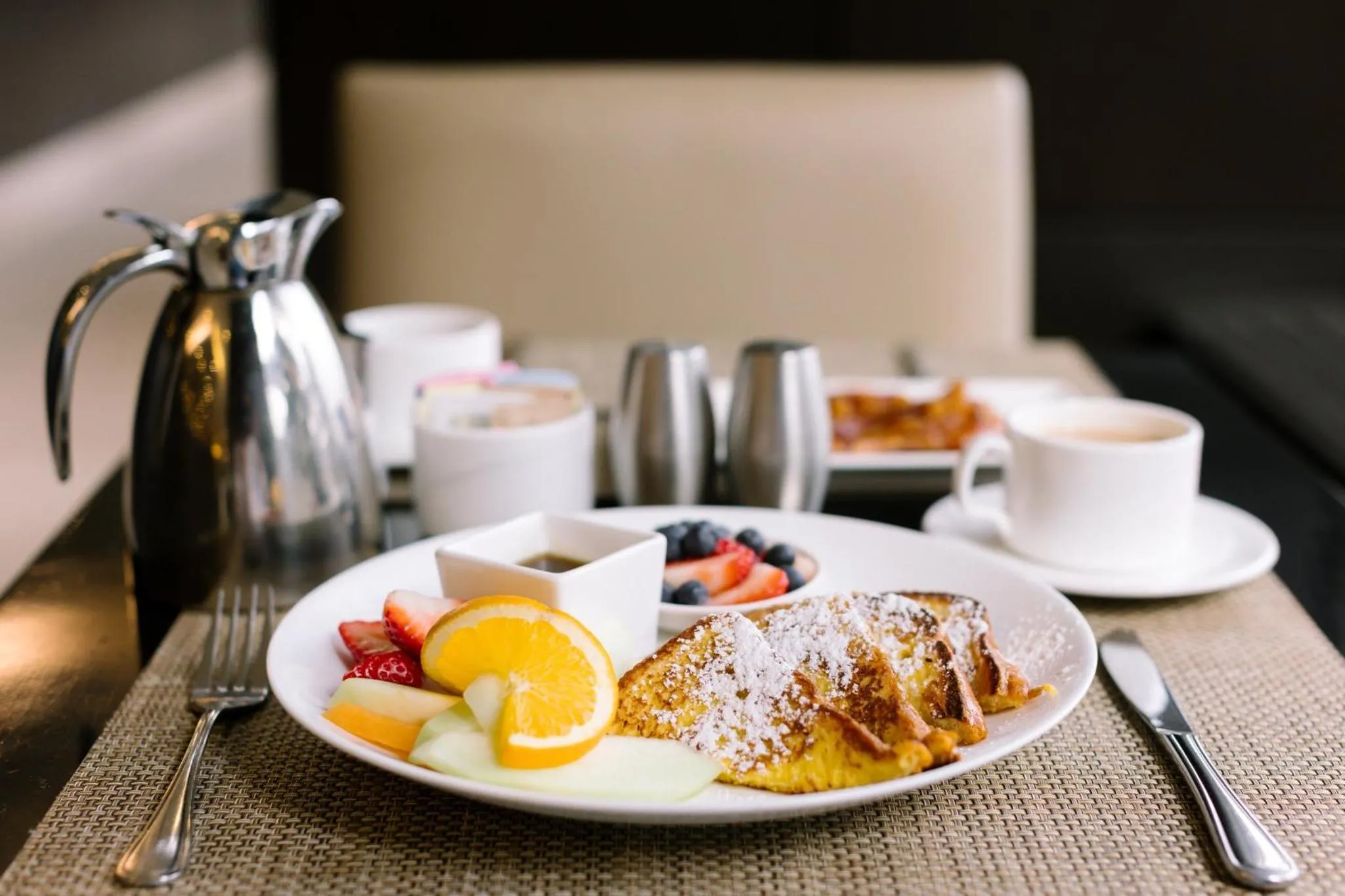 Restaurant/places to eat in Crowne Plaza Toronto - North York by IHG