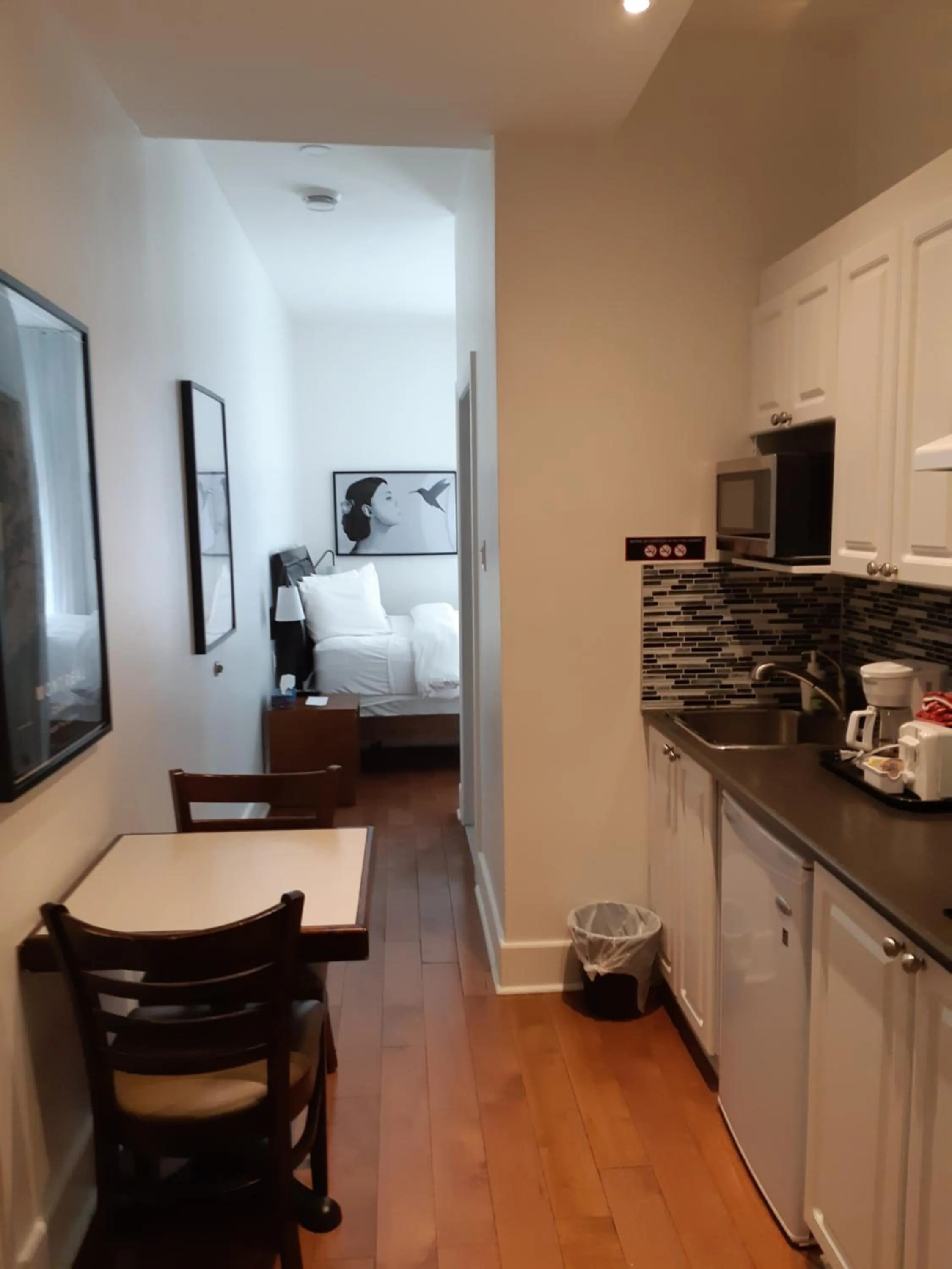 Kitchen or kitchenette in hotel & spa Carré Saint-Louis