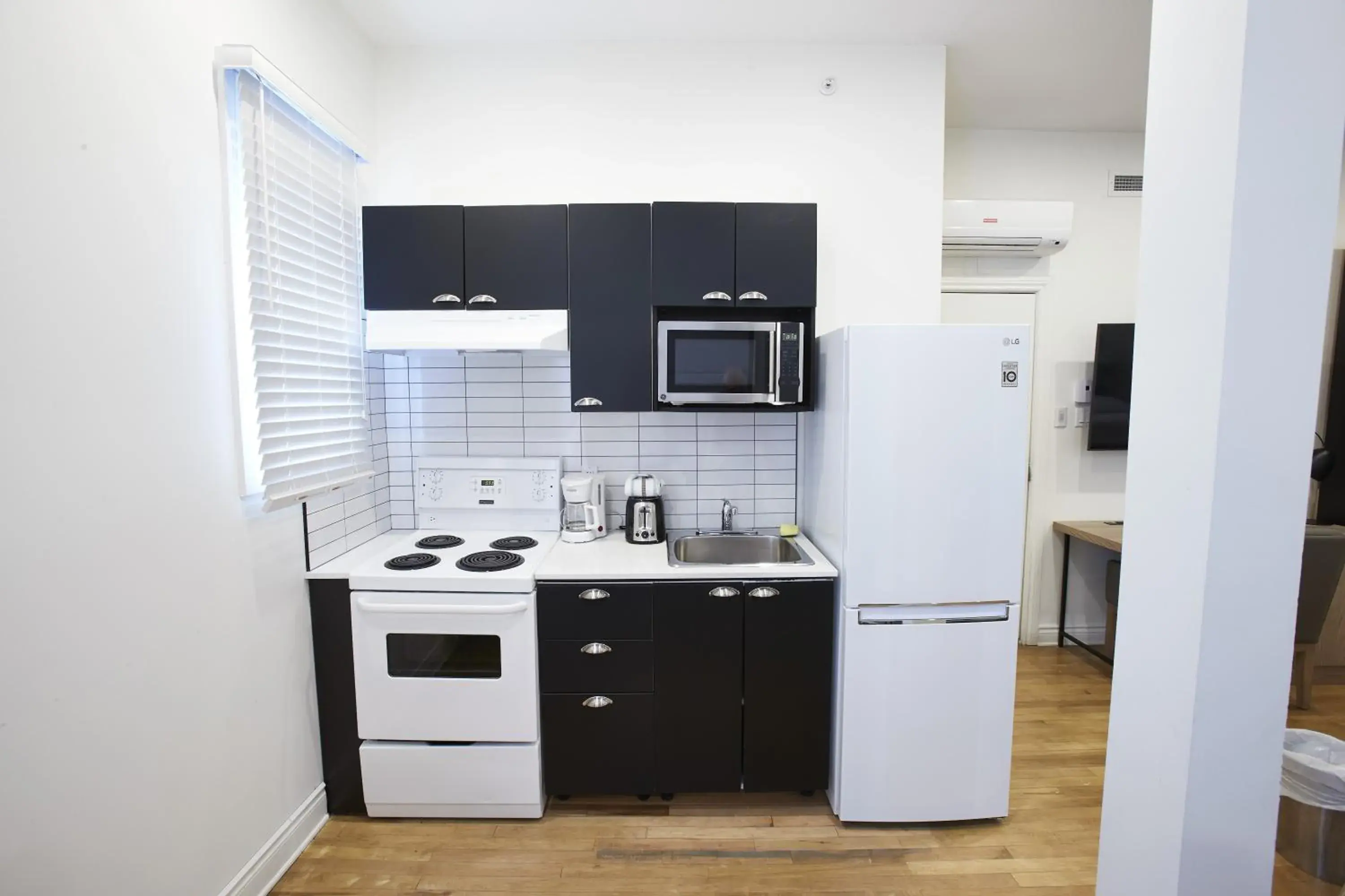 Kitchen or kitchenette in hotel & spa Carré Saint-Louis Kitchen or kitchenette in hotel & spa Carré Saint-Louis