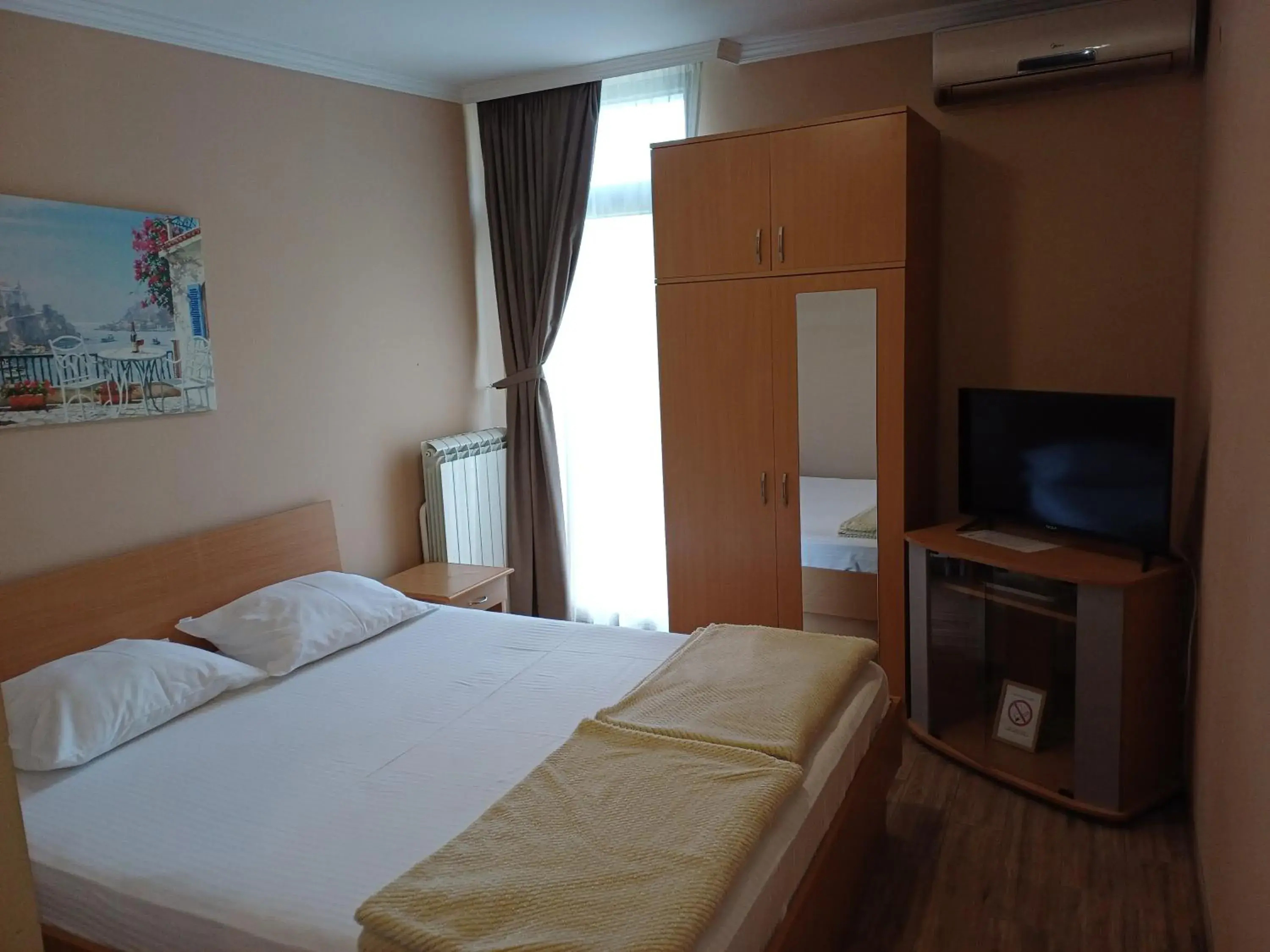 Standard Double Room in Hotel Marina OASA Standard Double Room in Hotel Marina OASA