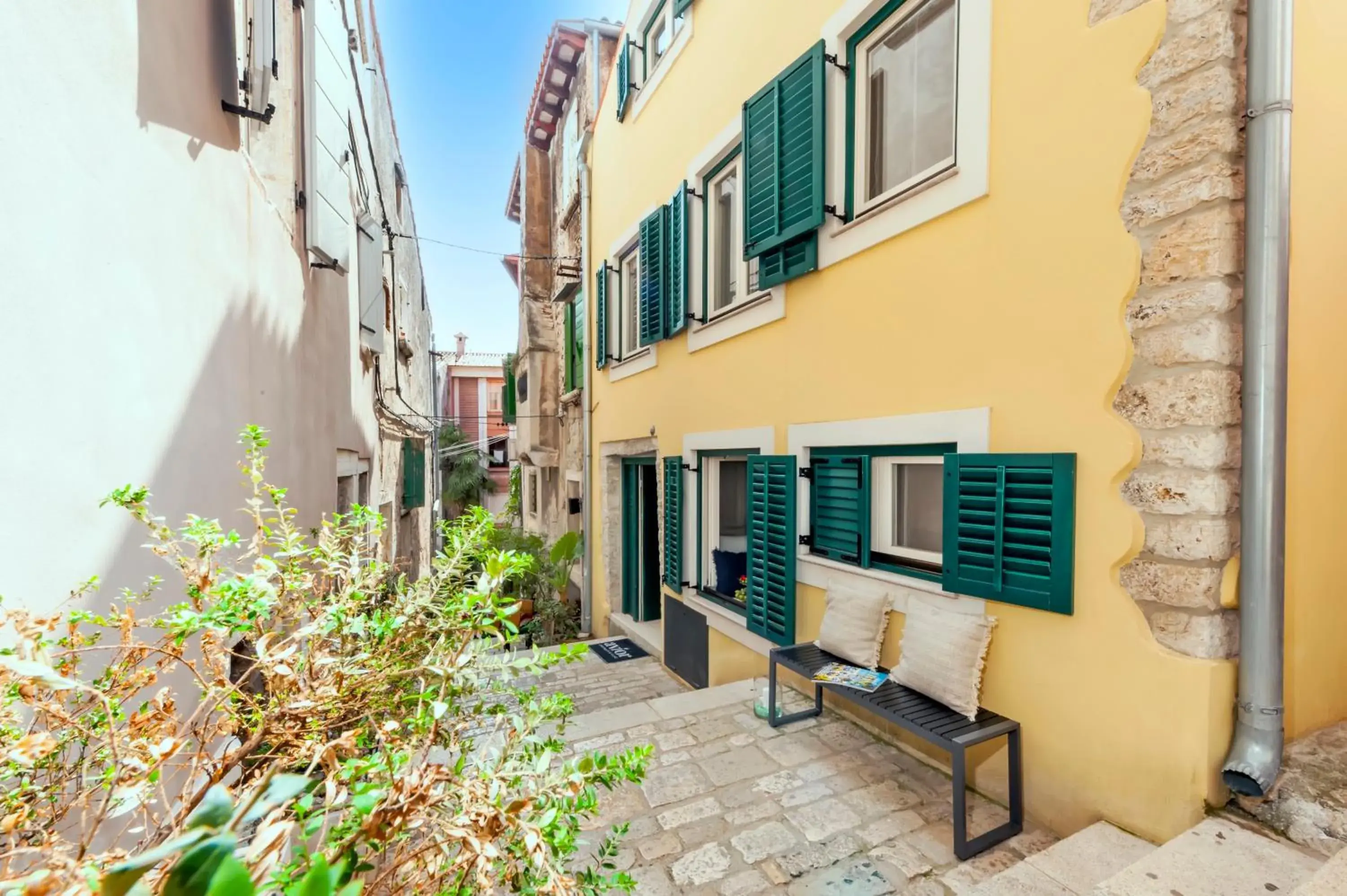 Yellow House Rovinj Yellow House Rovinj