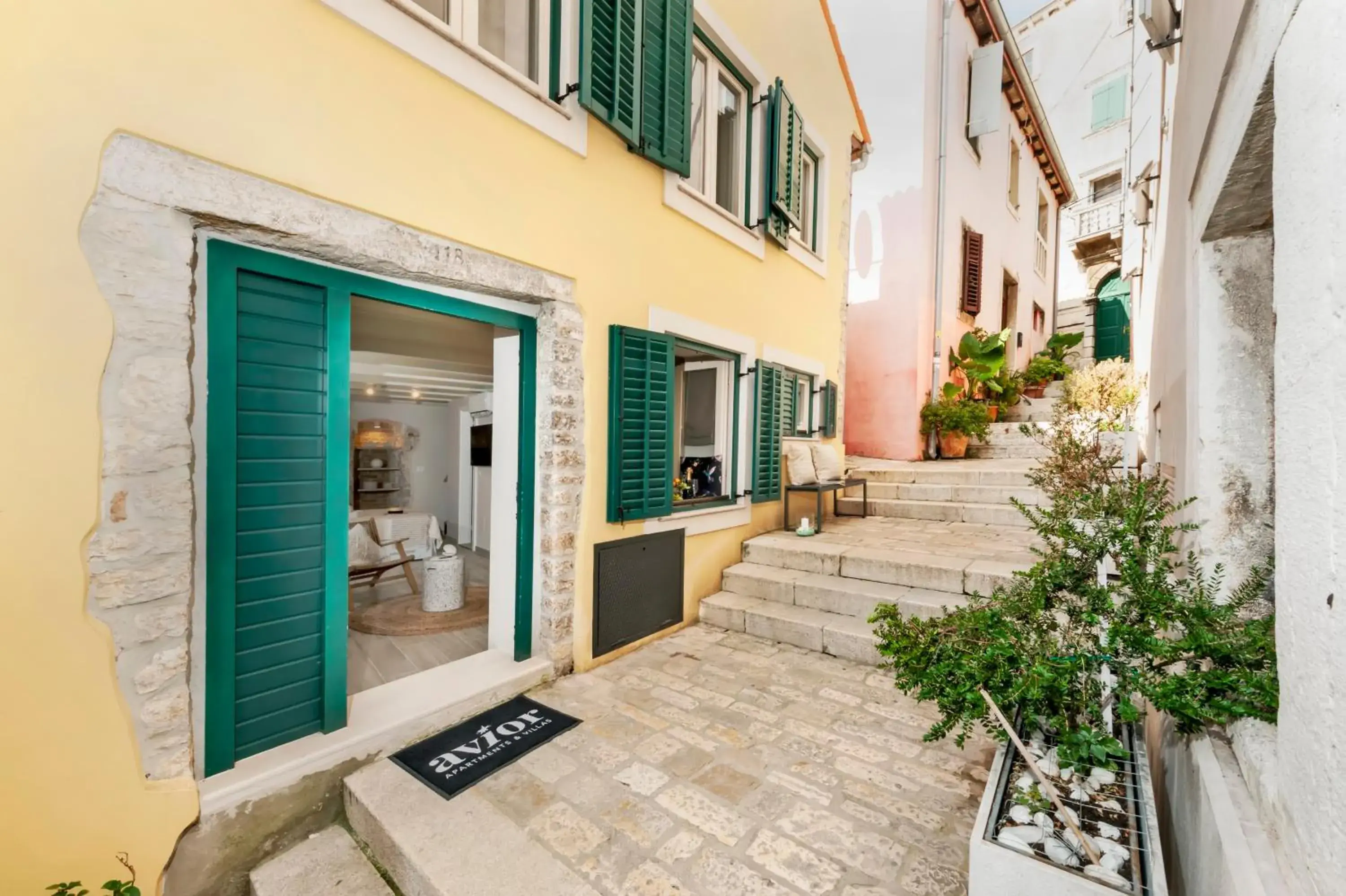Deluxe Studio in Yellow House Rovinj Deluxe Studio in Yellow House Rovinj