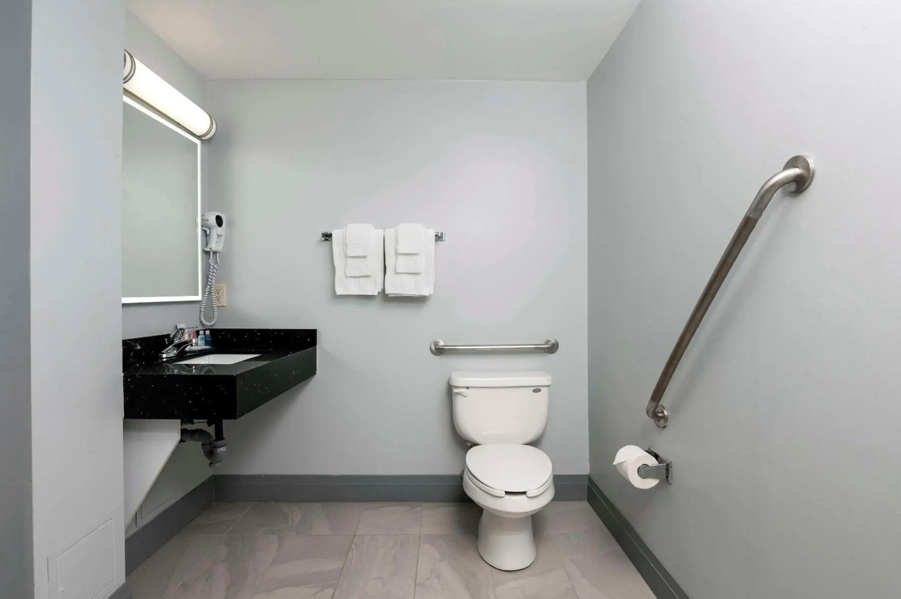 Bedroom in Comfort Hotel Bedroom in Comfort Hotel