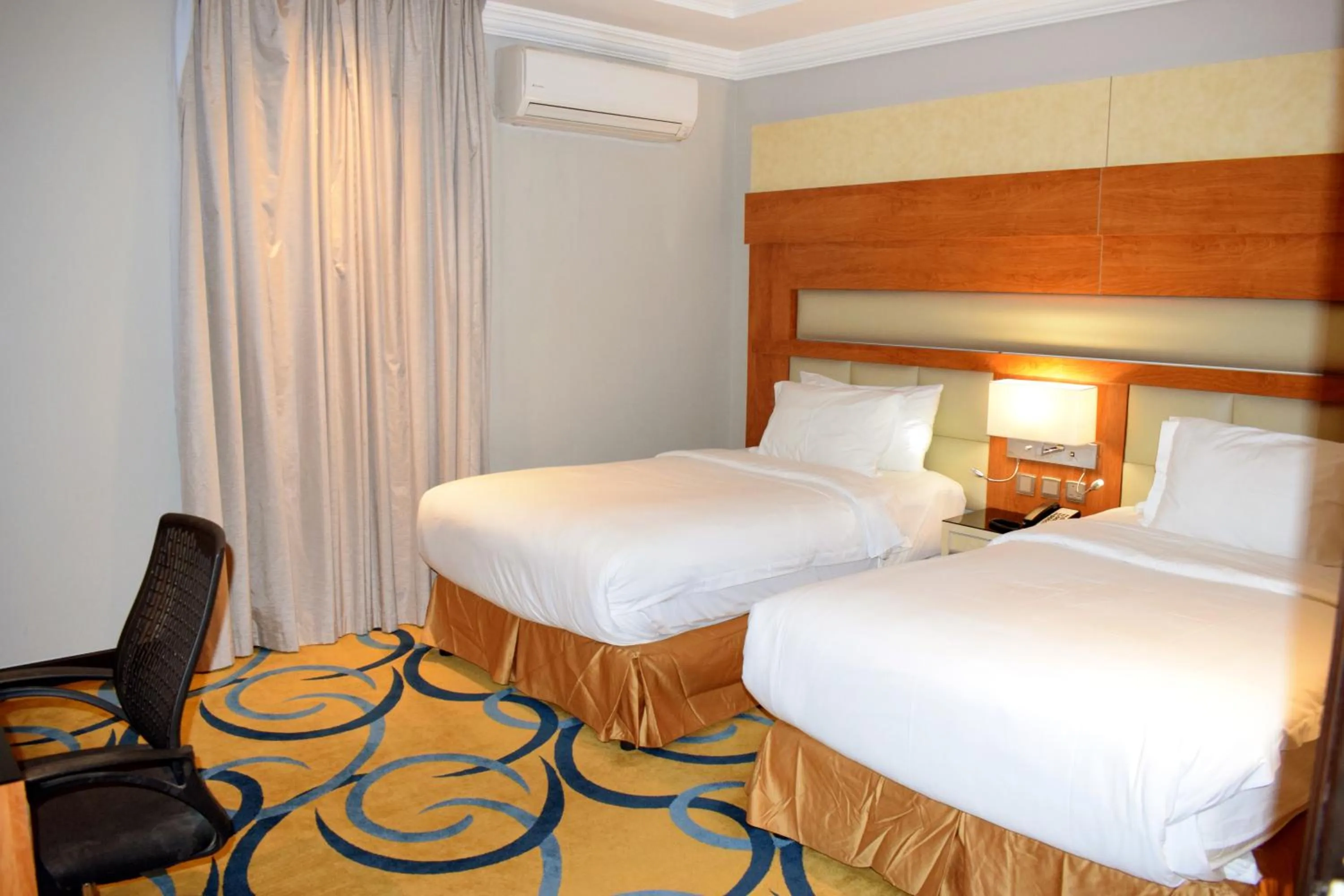 Photo of the whole room, Bed in Sultanate Jazan