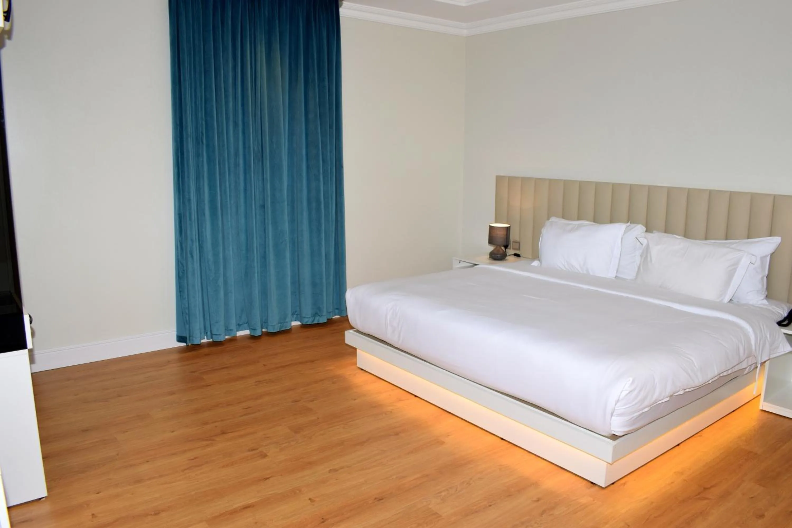 Bedroom, Bed in Sultanate Jazan