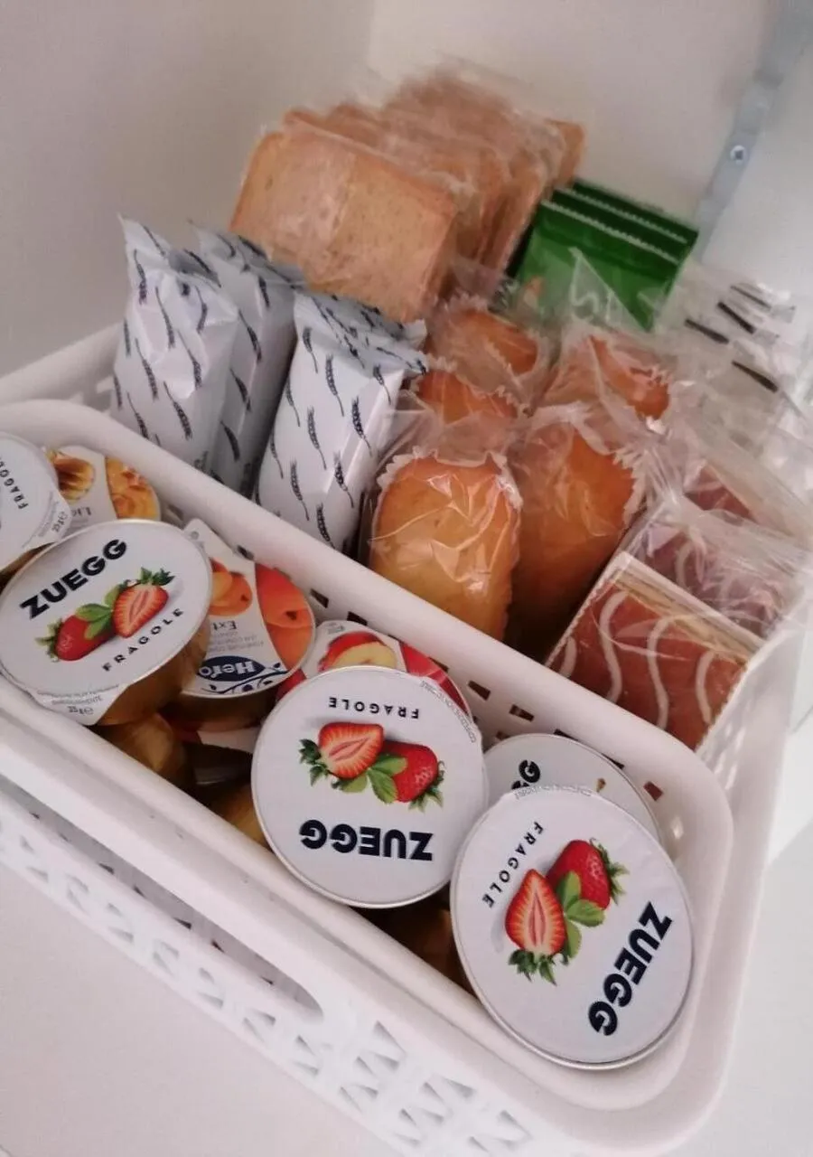 Breakfast in Rara Domus B&B