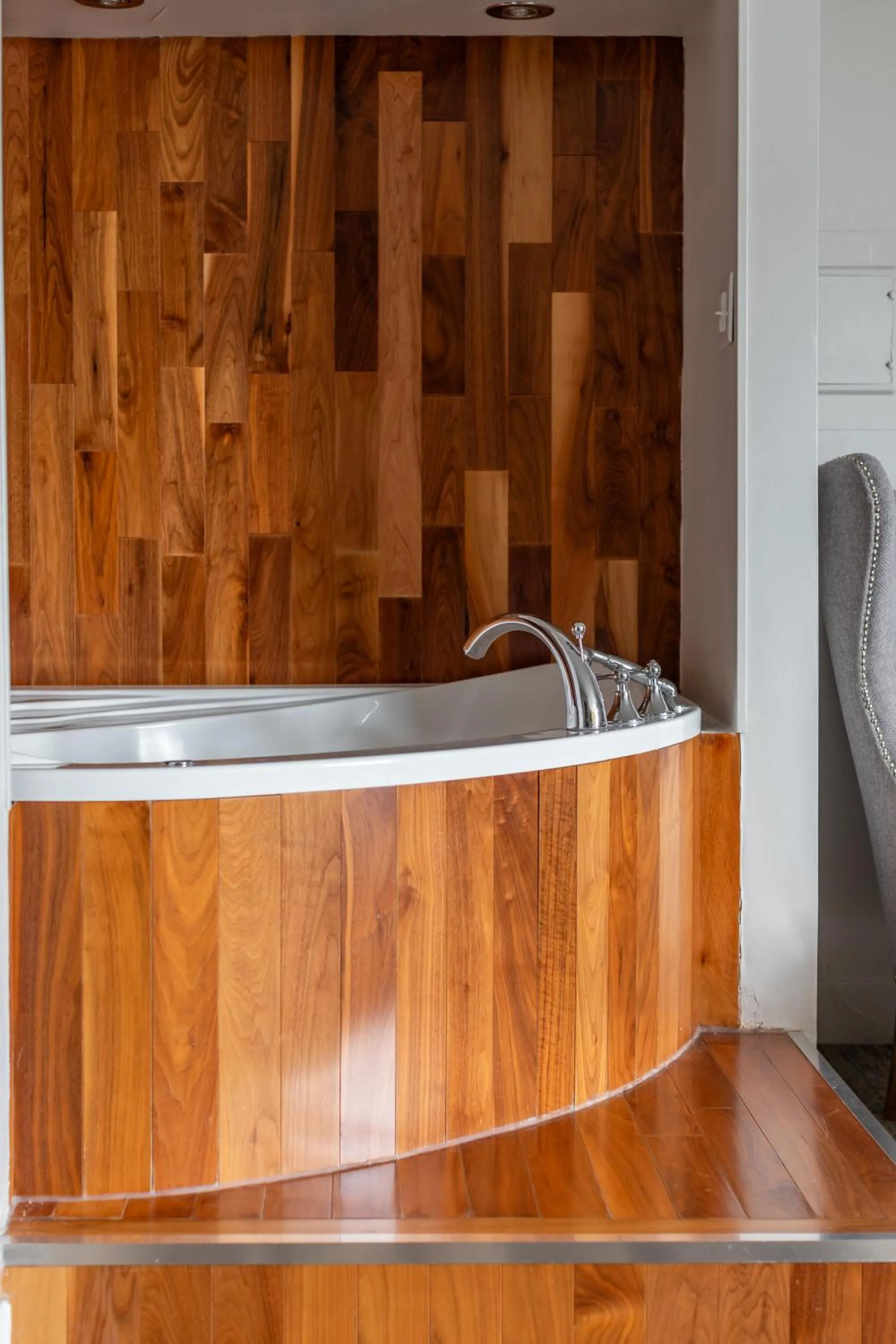 Open Air Bath in Hotel Champlain