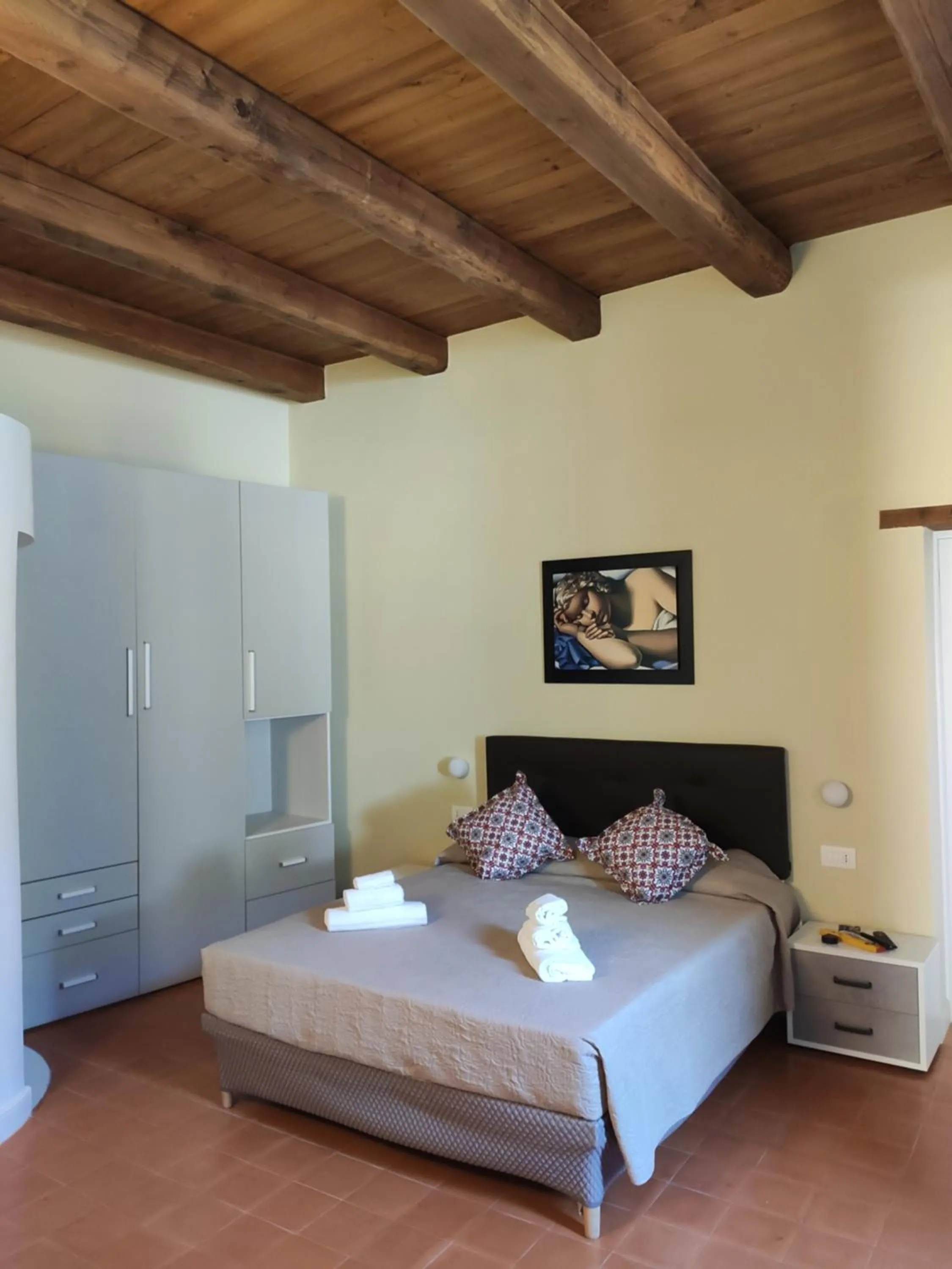 Bedroom, Bed in Celeste Costiera