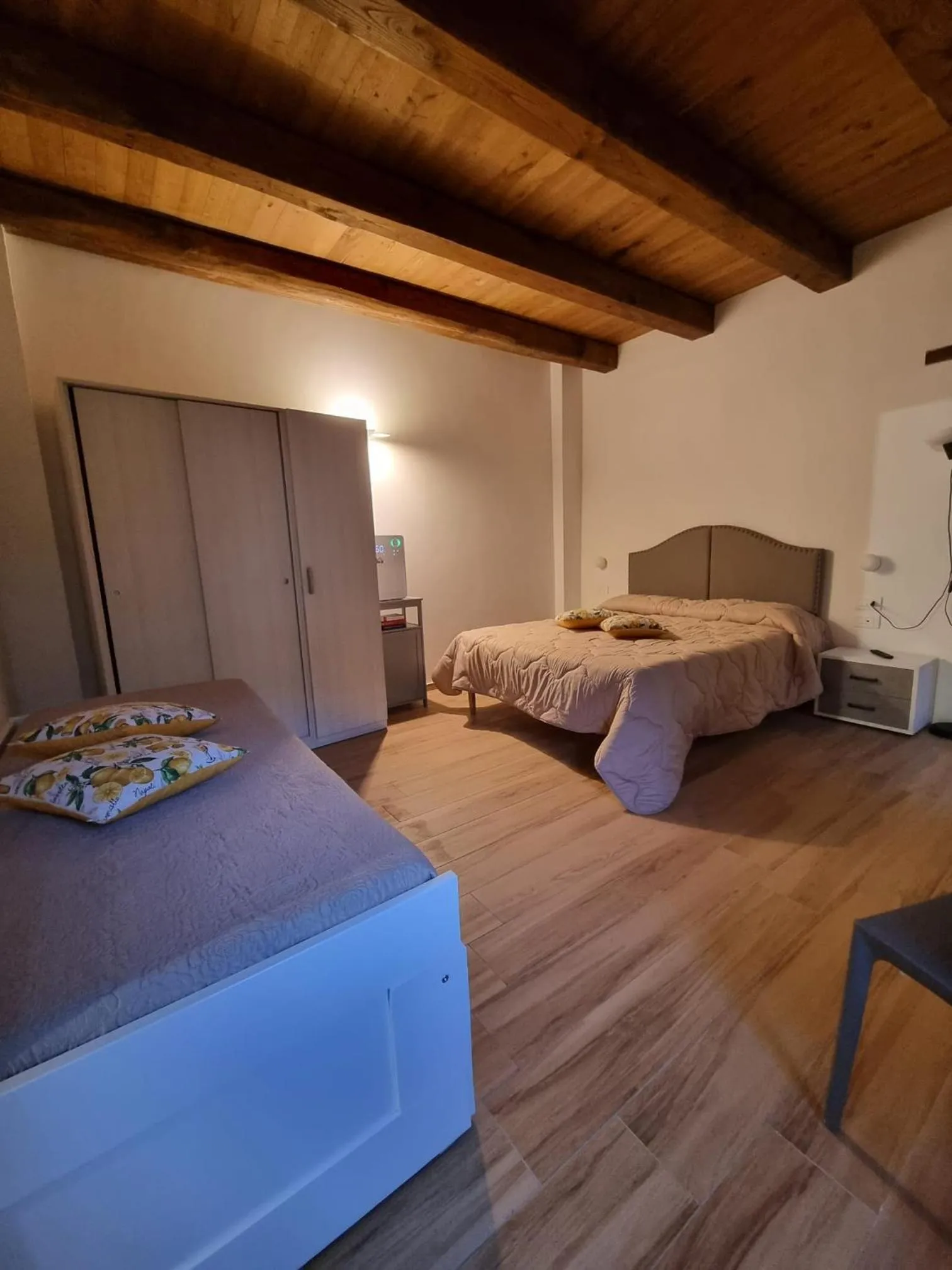 Bed in Celeste Costiera