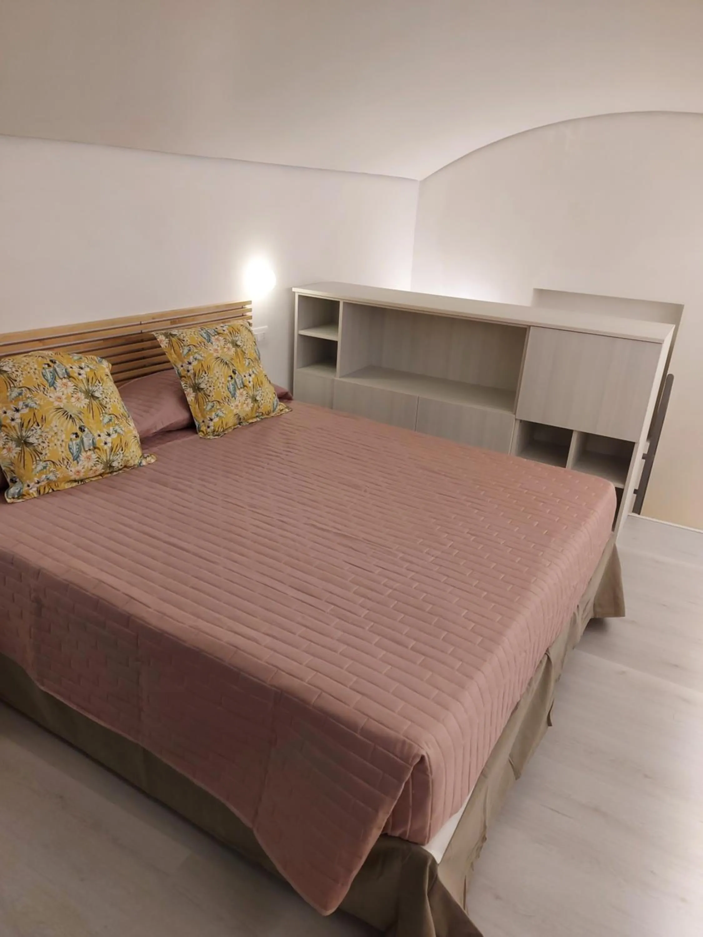 Bedroom, Bed in Celeste Costiera